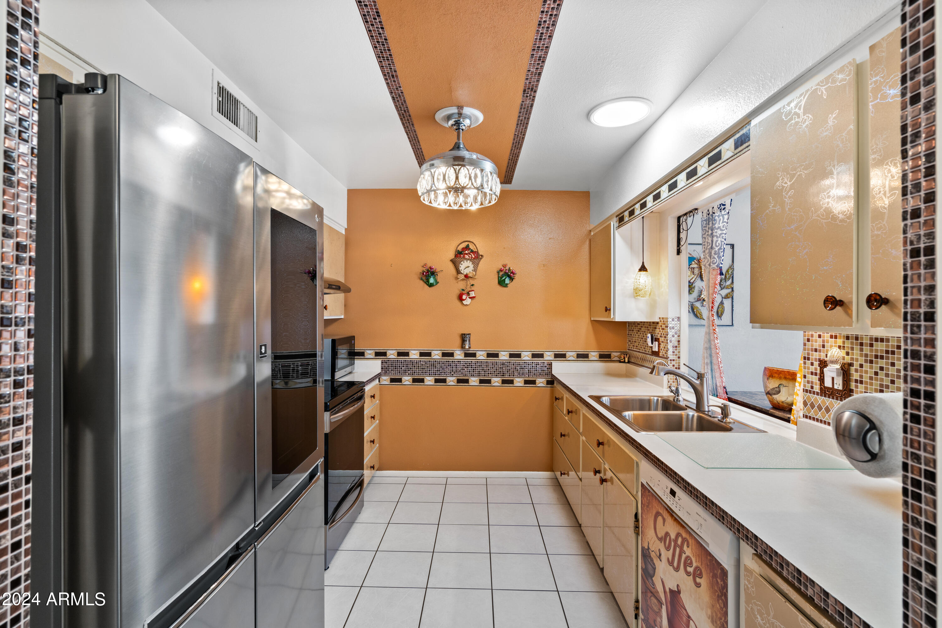 9435 W Newport Drive