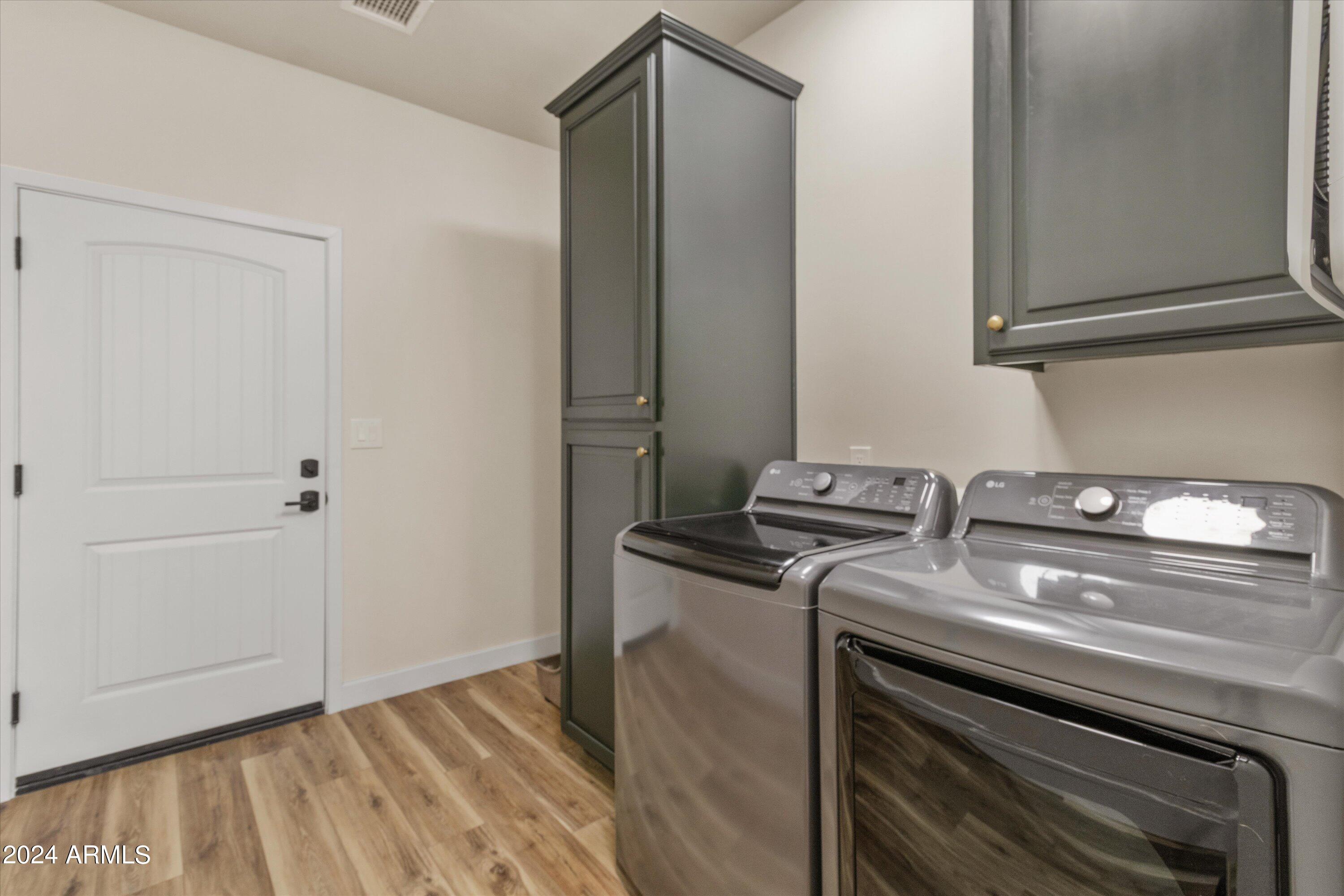 5403 Gray Wolf Drive