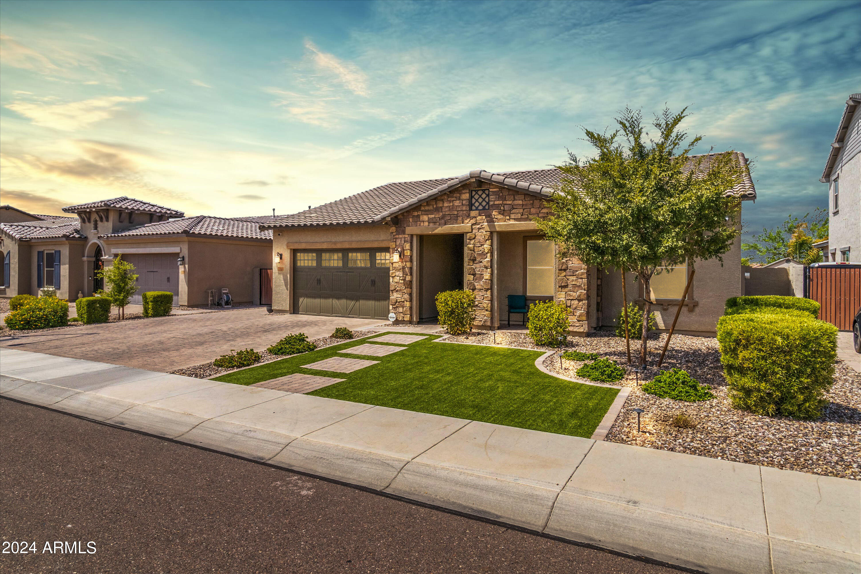 22920 N 94TH Lane