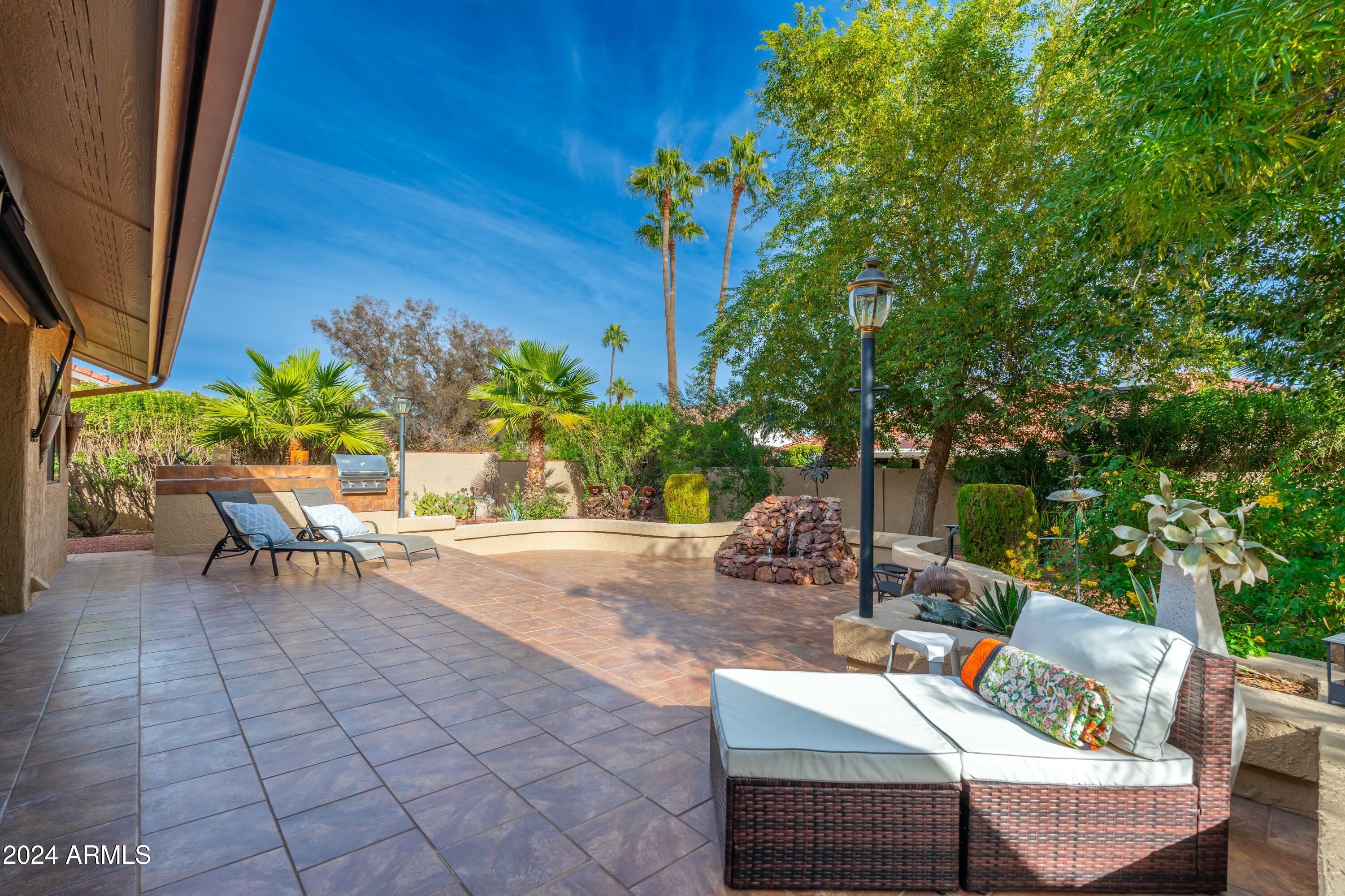 21015 N DESERT SANDS Drive