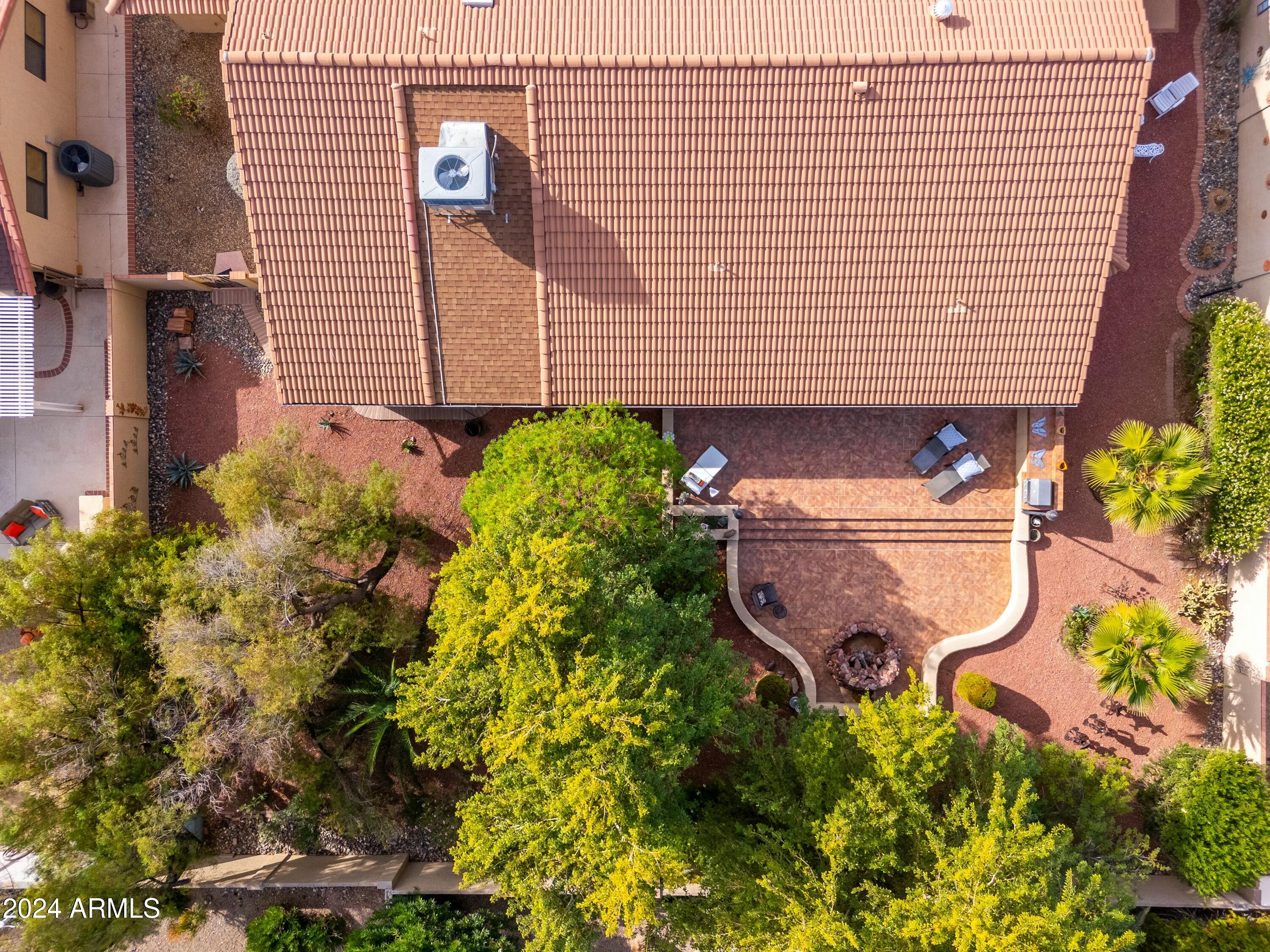 21015 N DESERT SANDS Drive