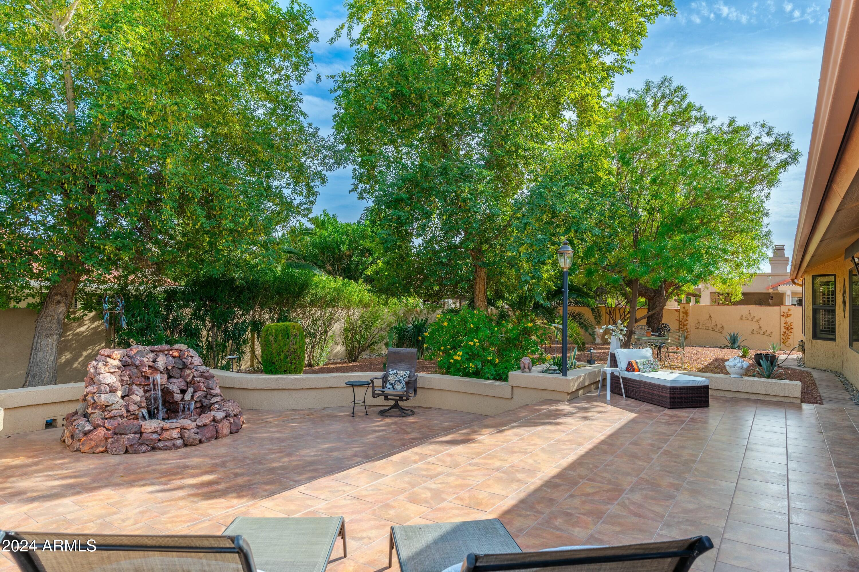 21015 N DESERT SANDS Drive