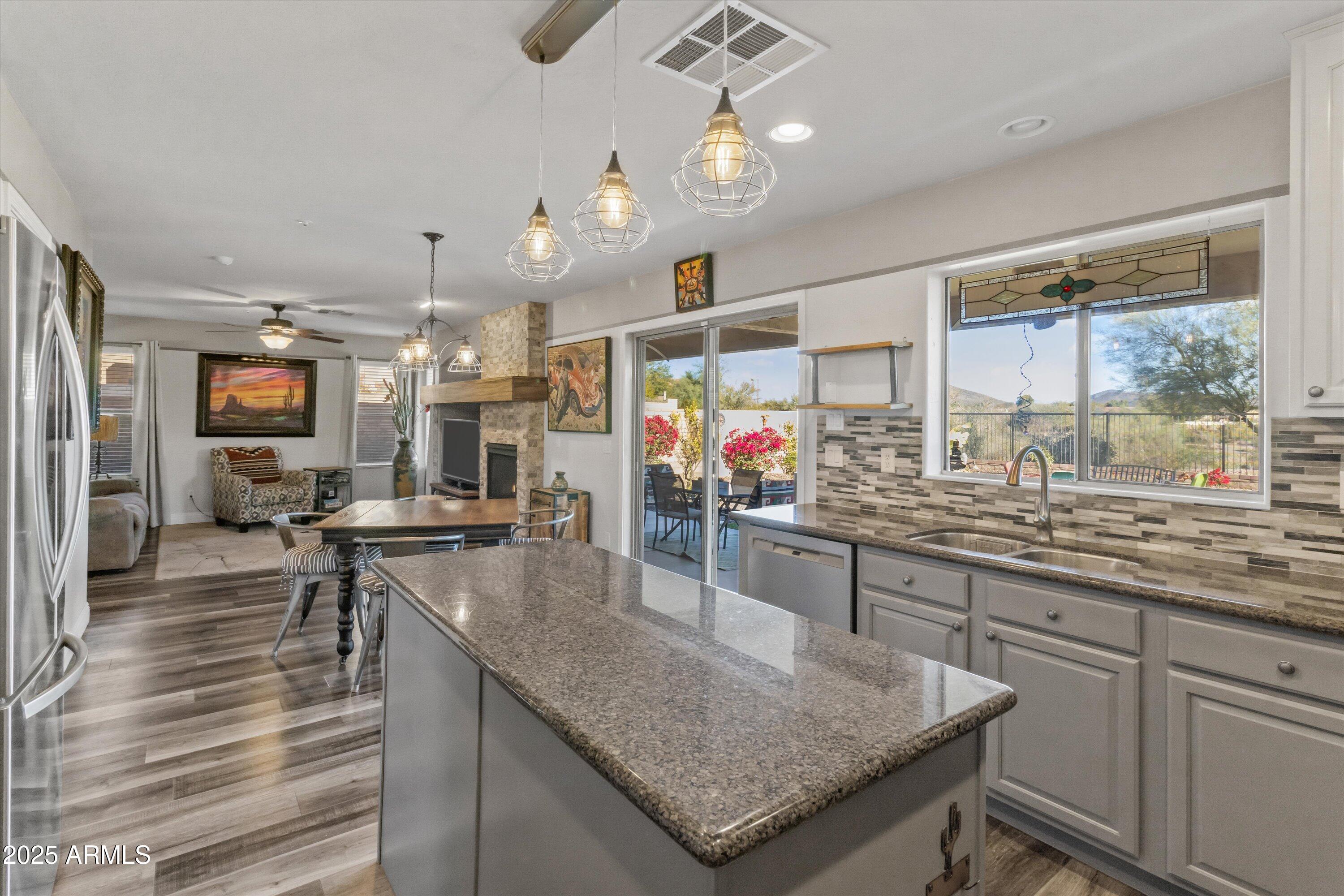 12682 W DESERT MIRAGE Drive