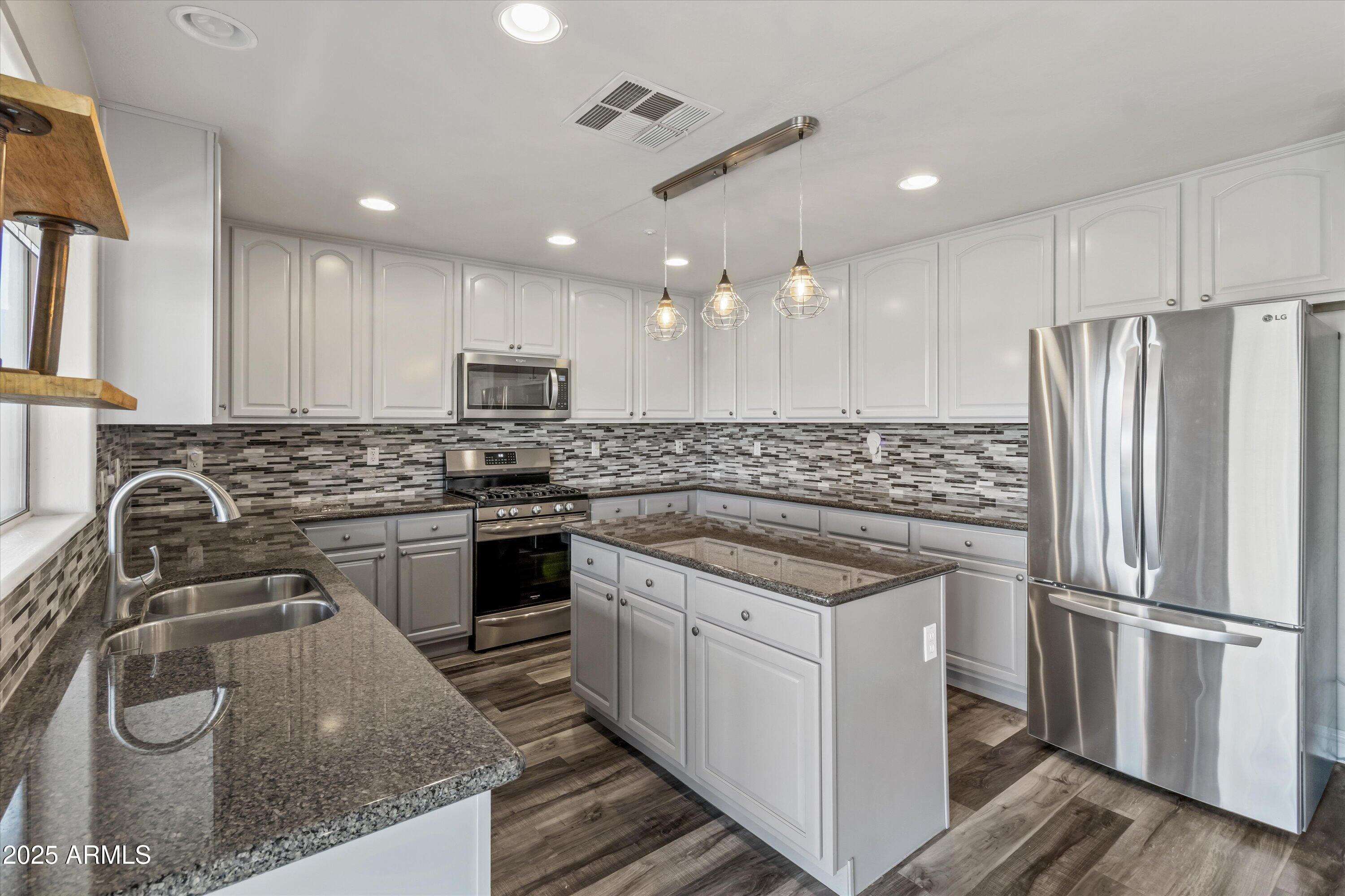 12682 W DESERT MIRAGE Drive