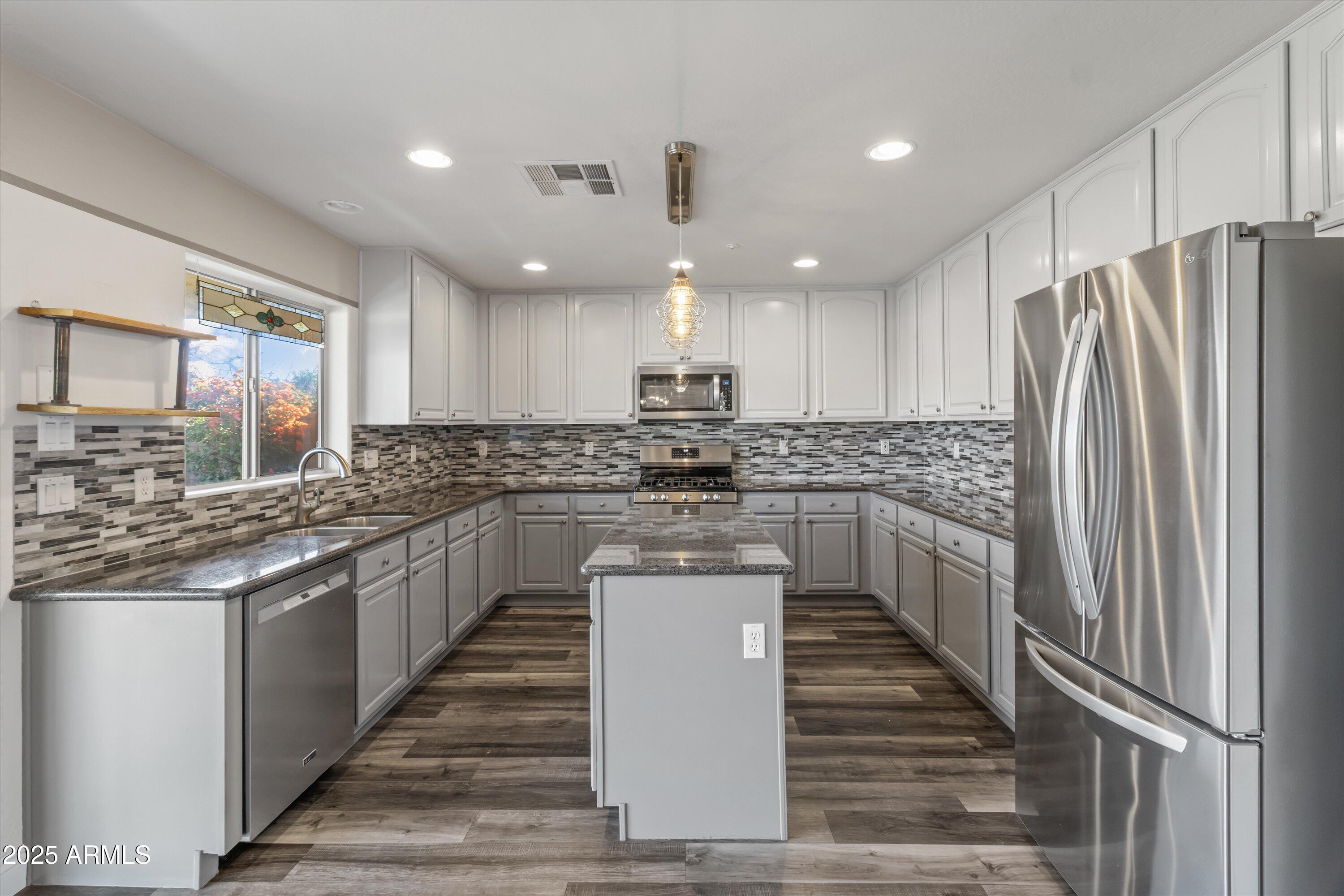 12682 W DESERT MIRAGE Drive