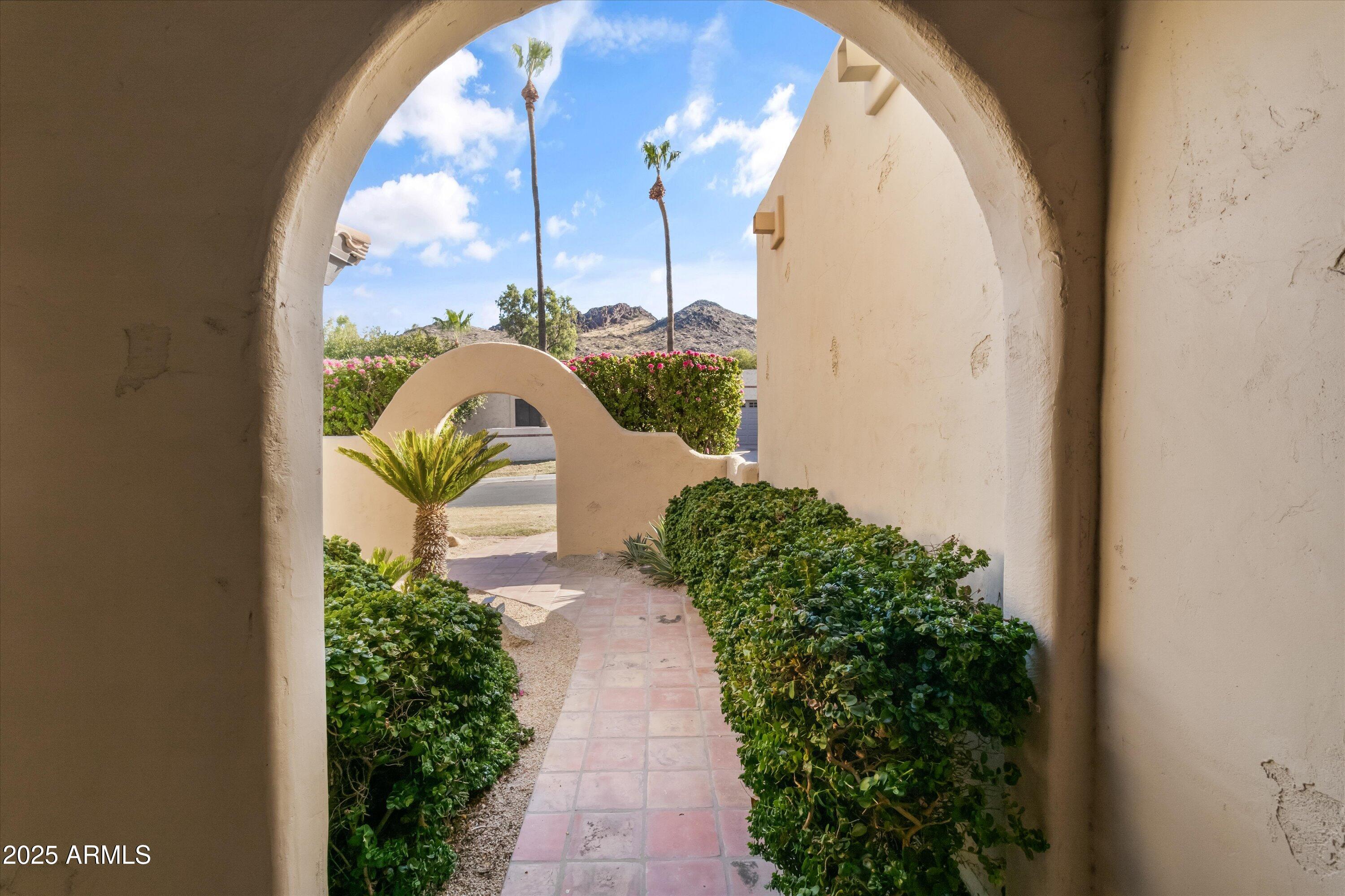 3418 E Las Rocas Drive