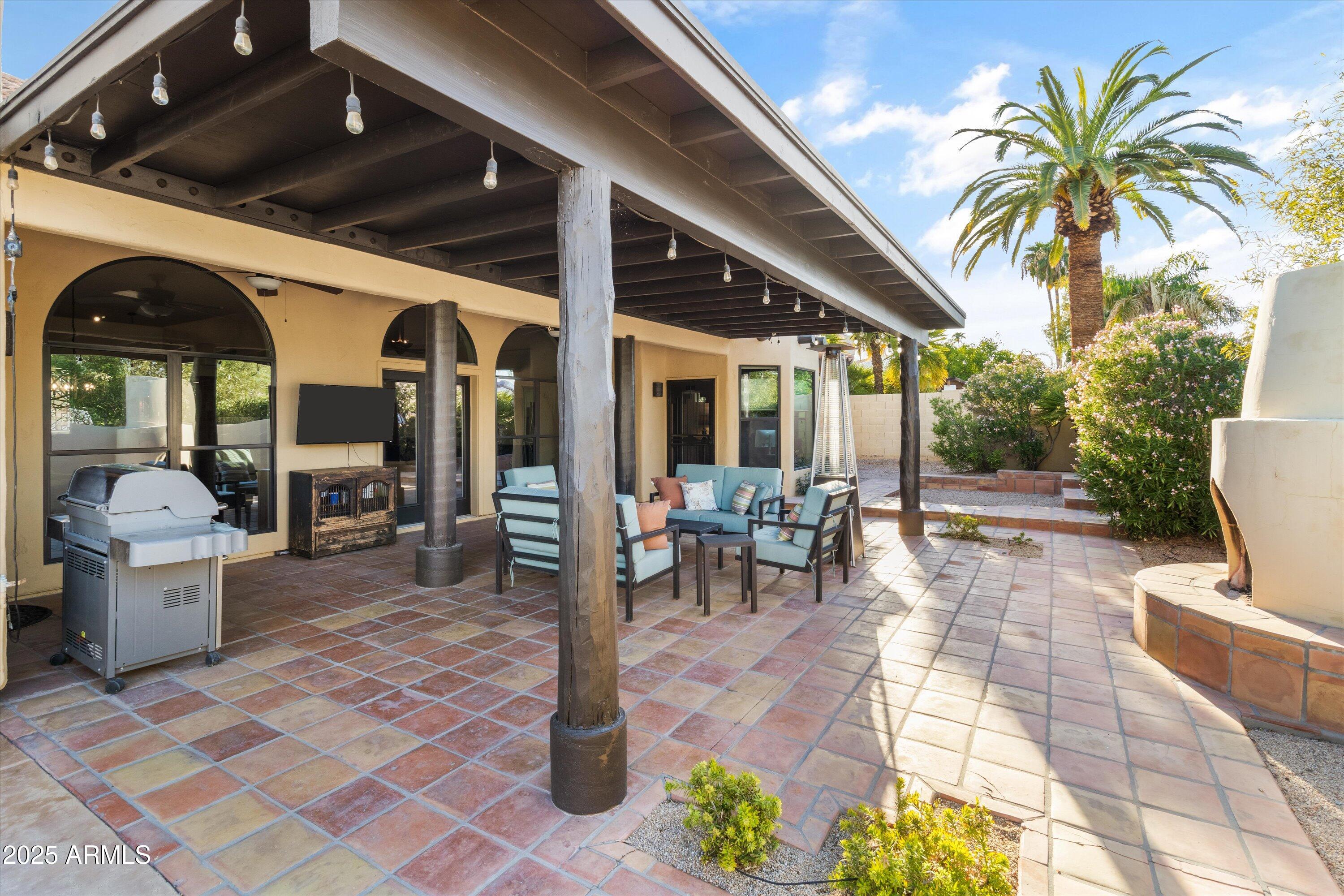 3418 E Las Rocas Drive