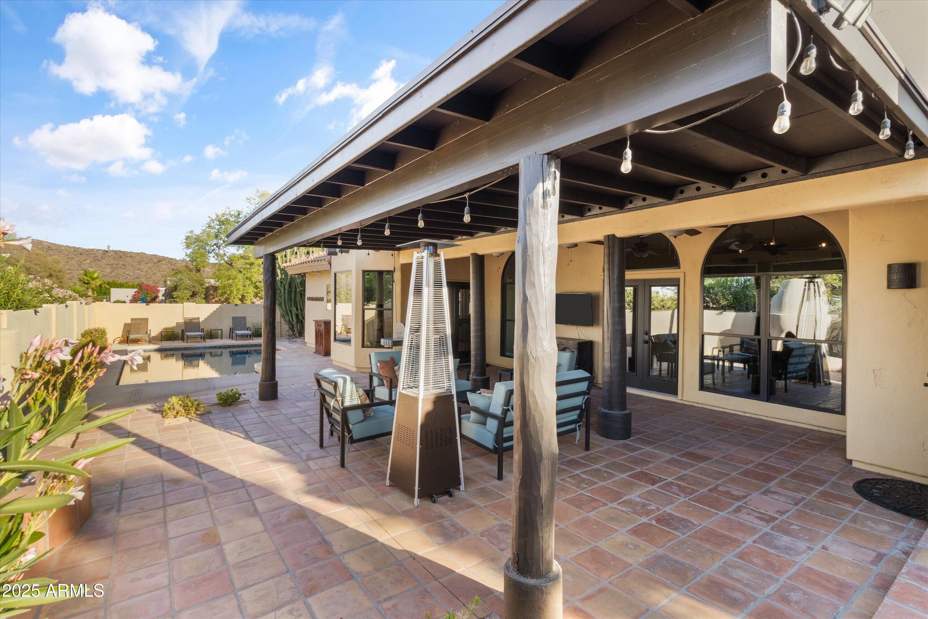 3418 E Las Rocas Drive