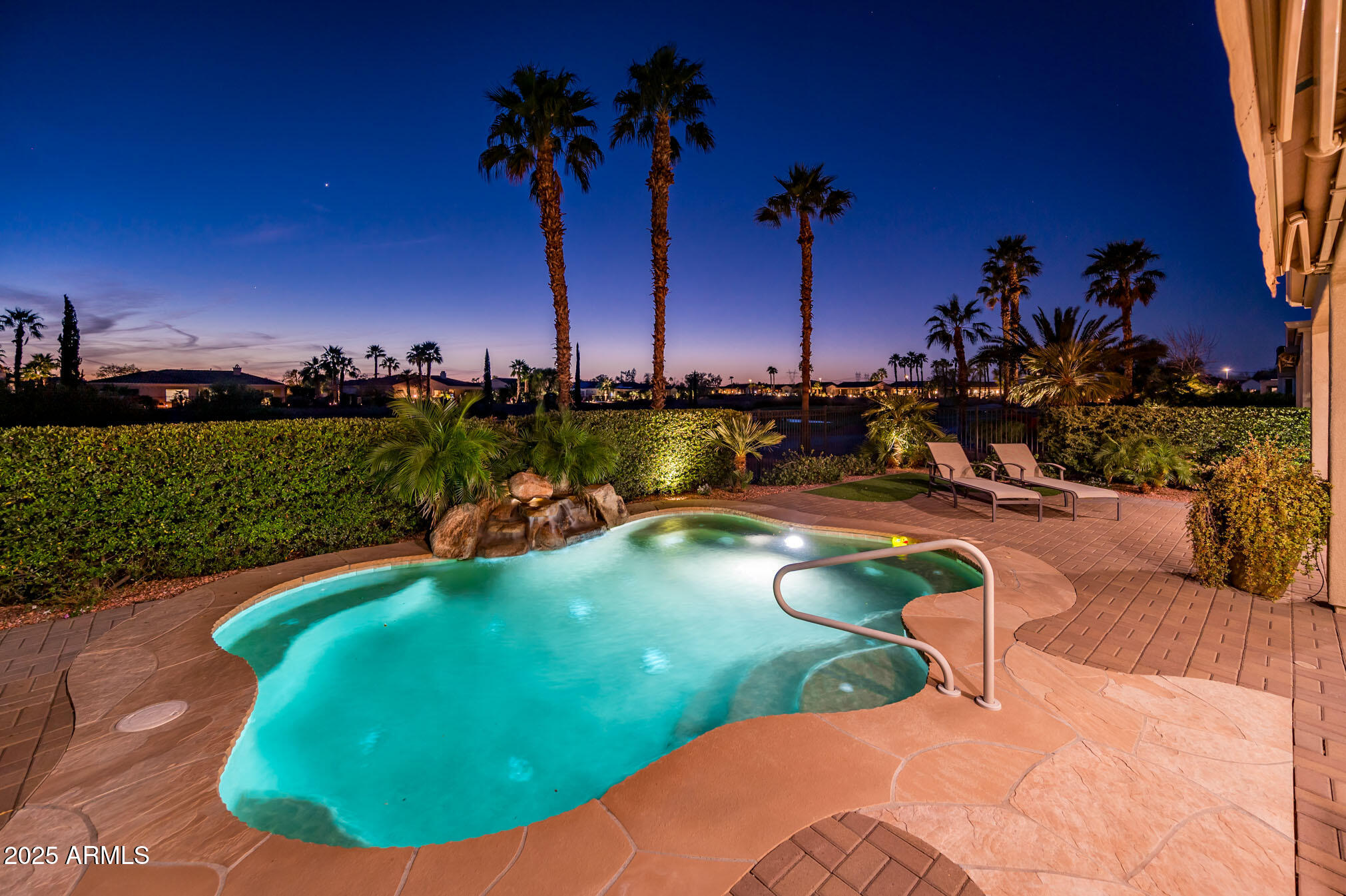 23116 N DEL MONTE Drive