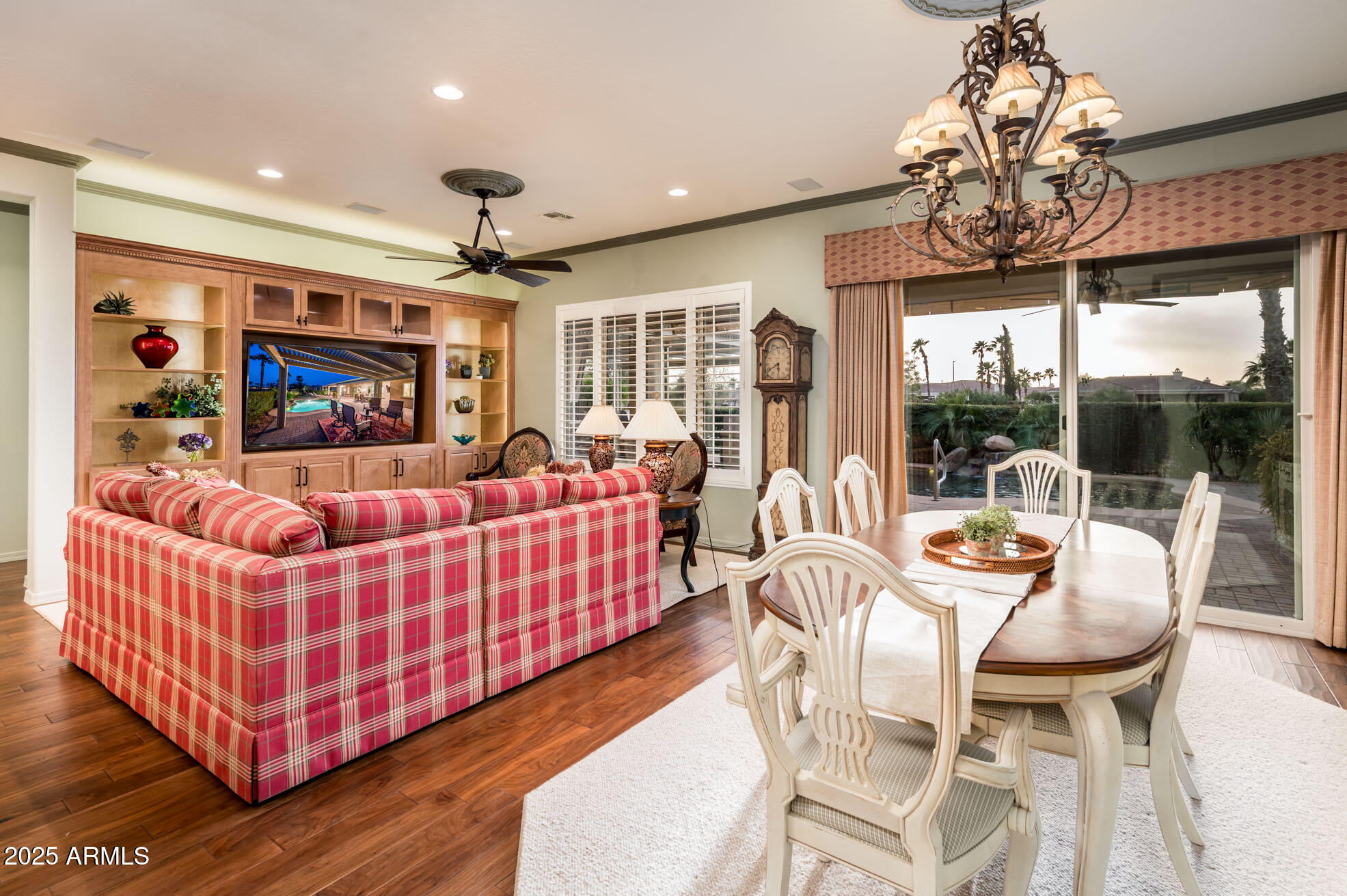 23116 N DEL MONTE Drive