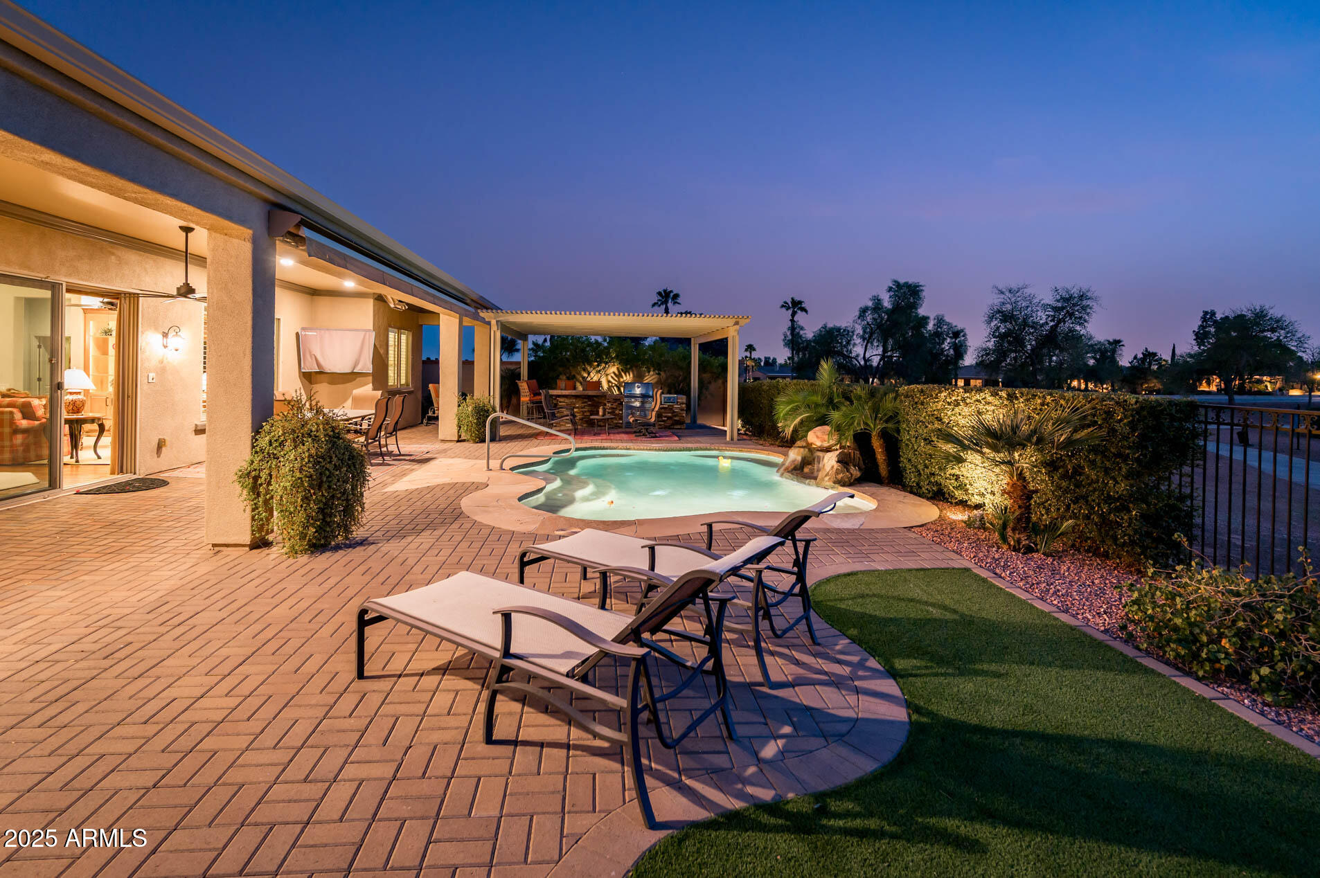 23116 N DEL MONTE Drive