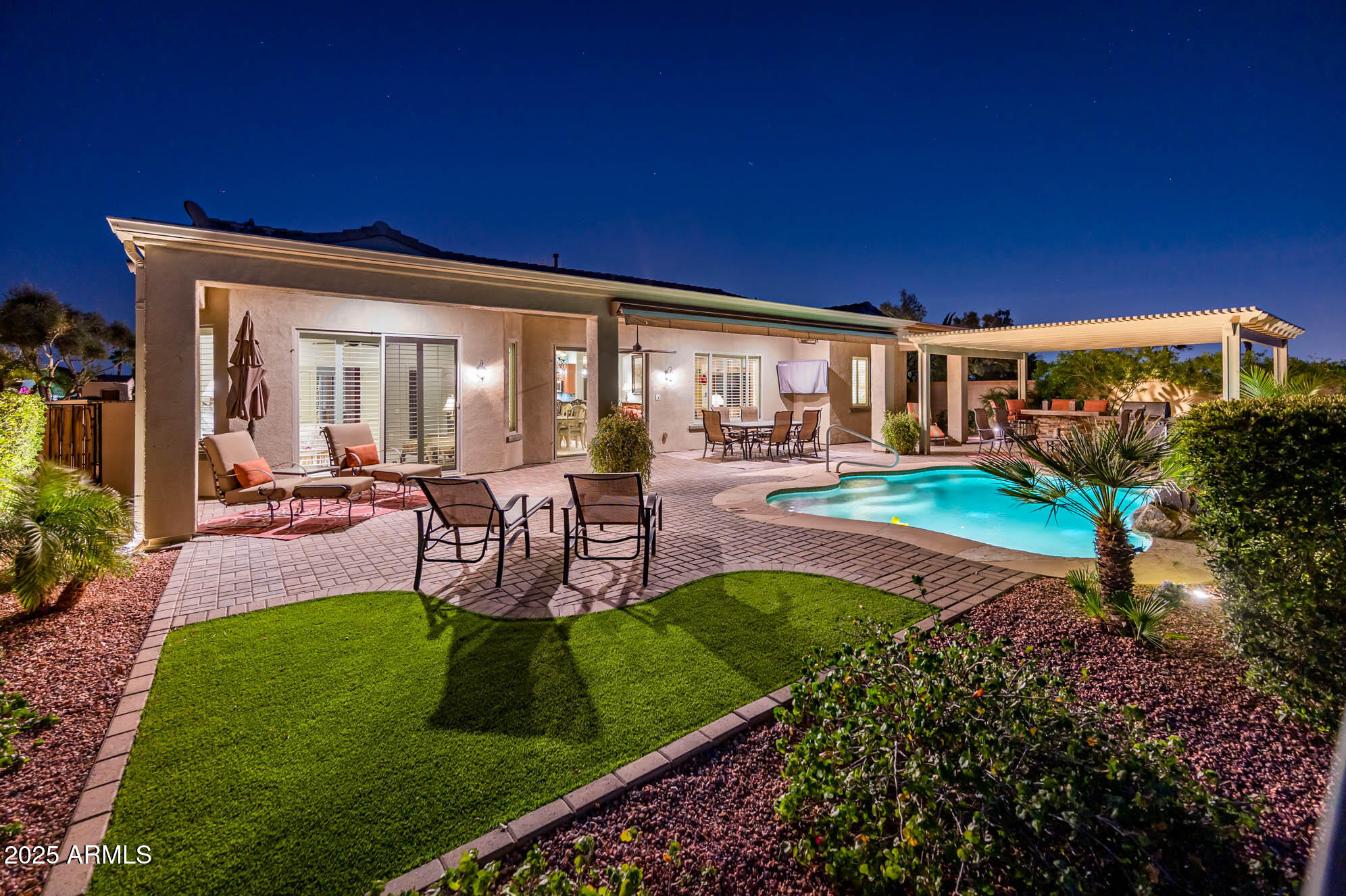 23116 N DEL MONTE Drive