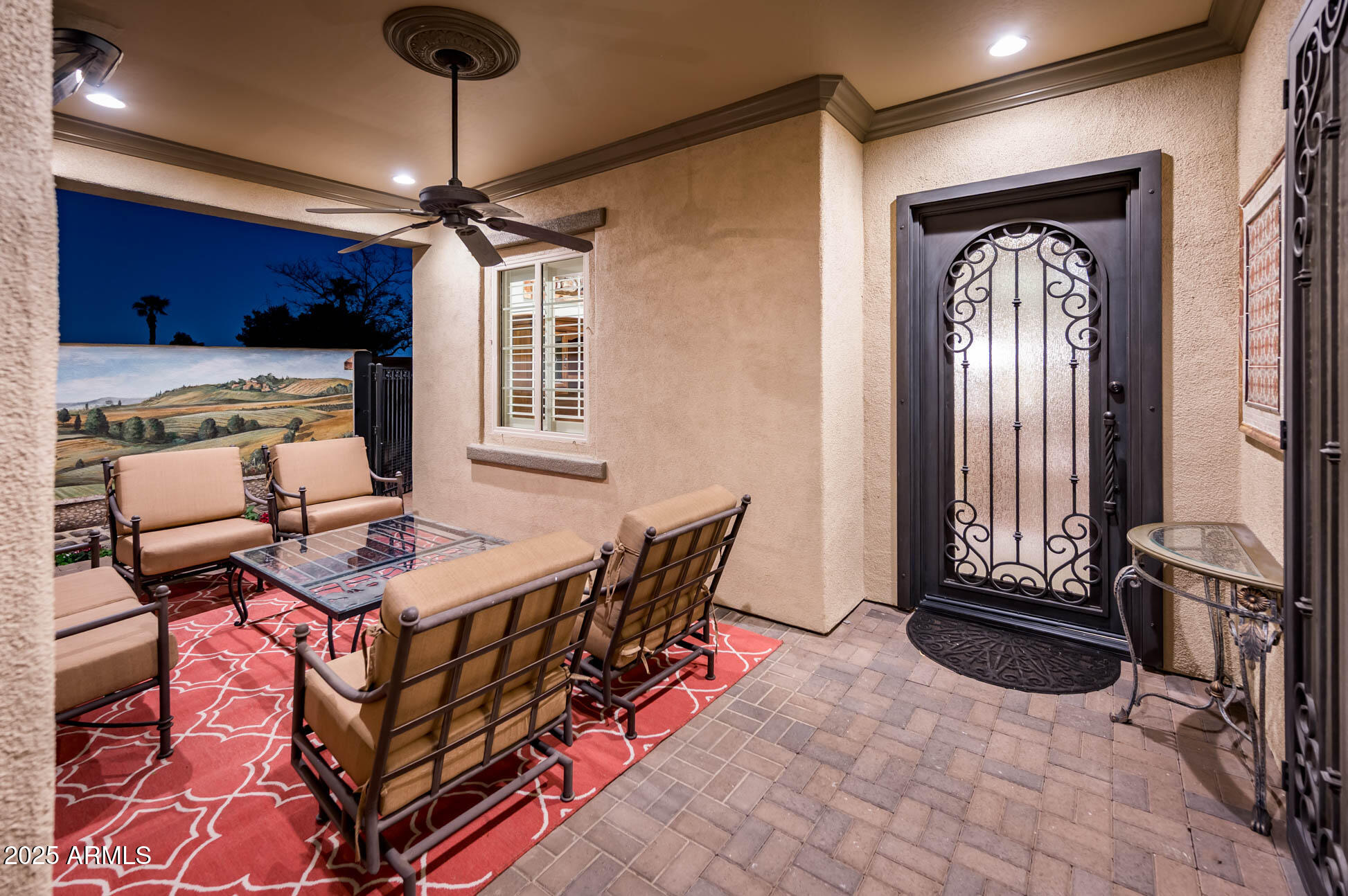 23116 N DEL MONTE Drive