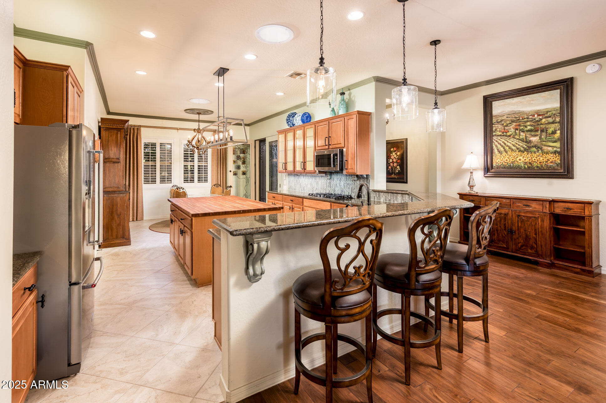 23116 N DEL MONTE Drive
