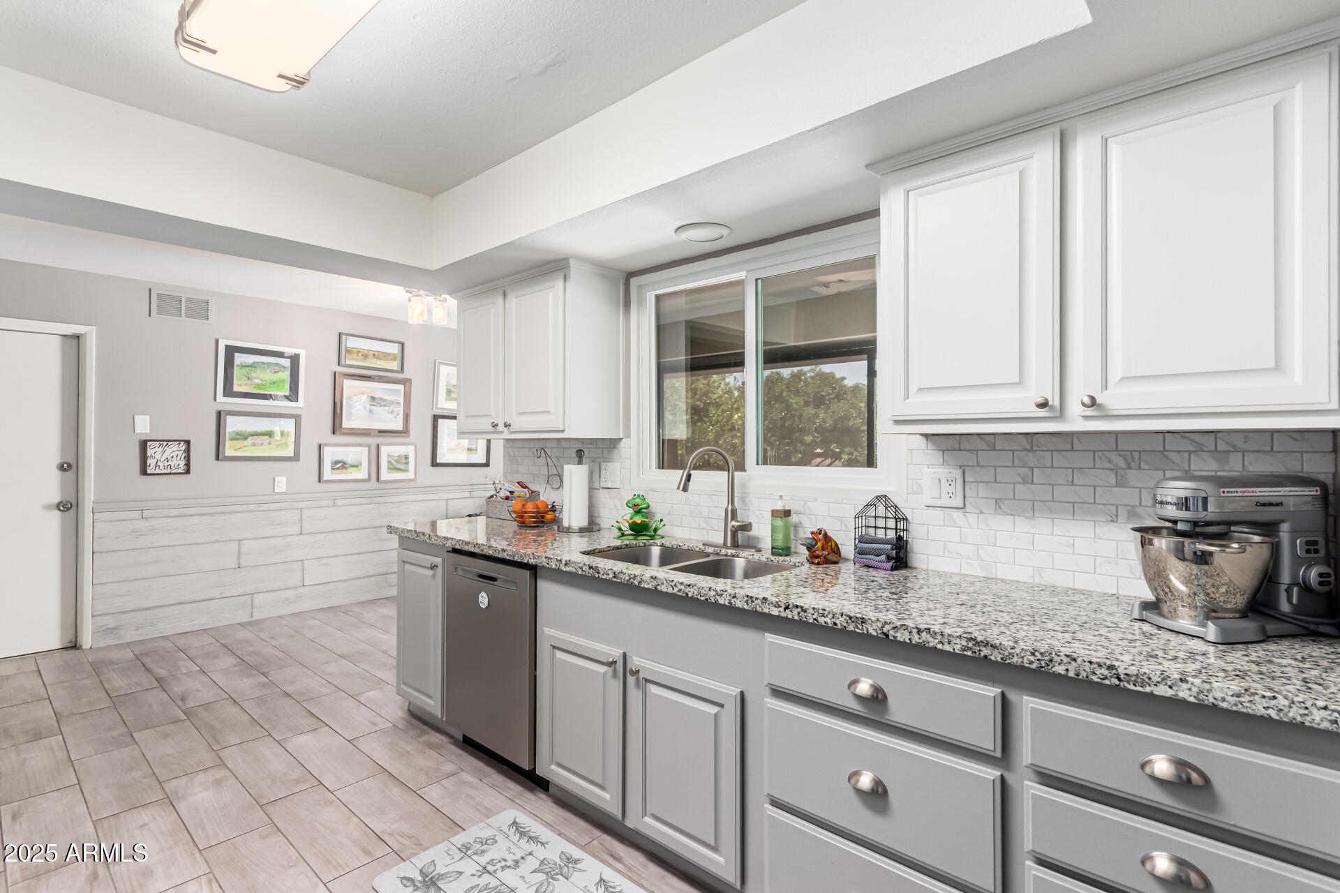 13202 W LA TERRAZA Drive