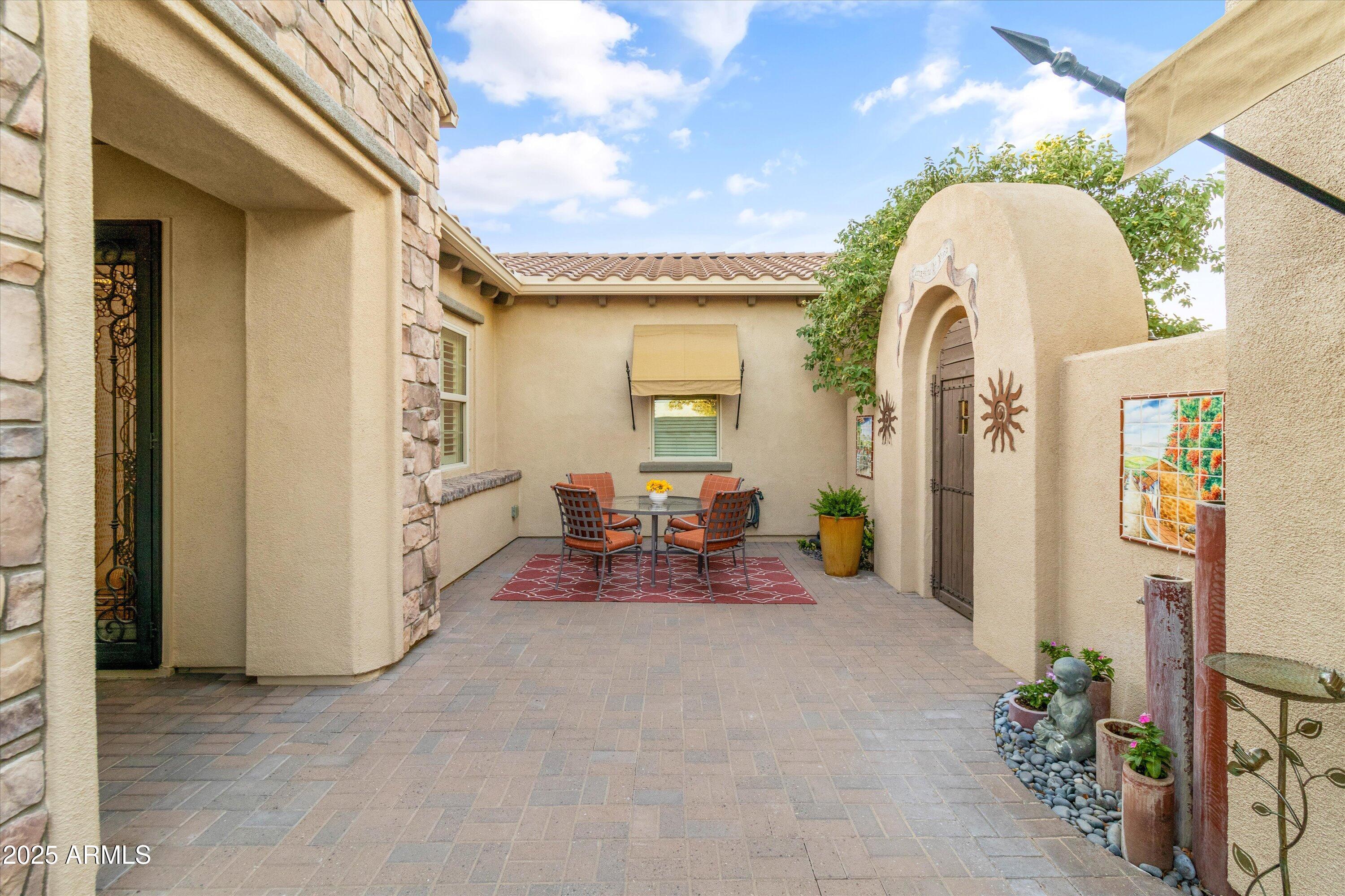 23116 N DEL MONTE Drive