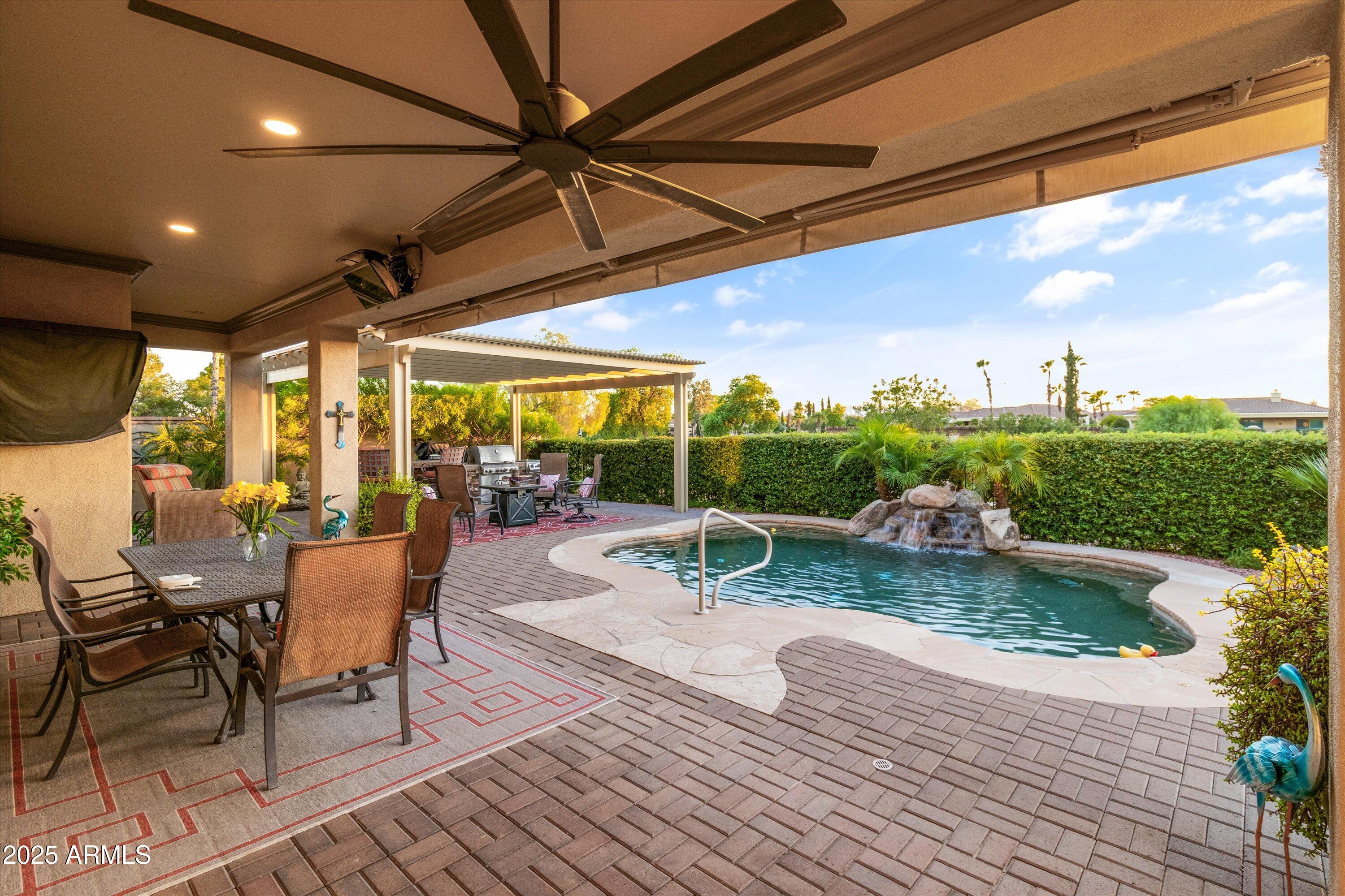 23116 N DEL MONTE Drive