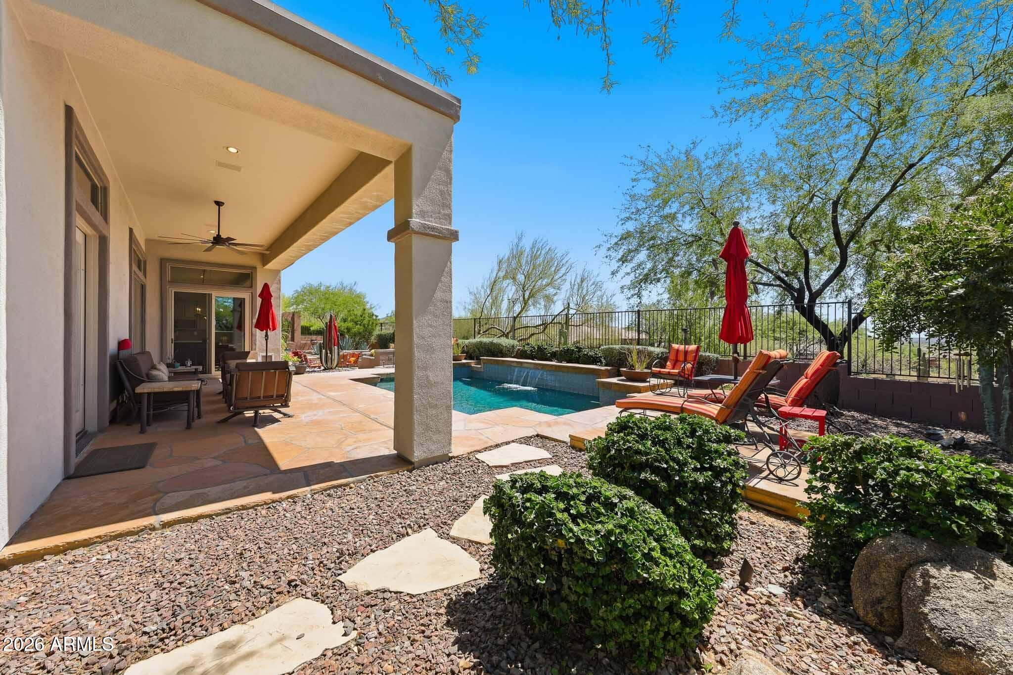 2223 W HAZELHURST Court