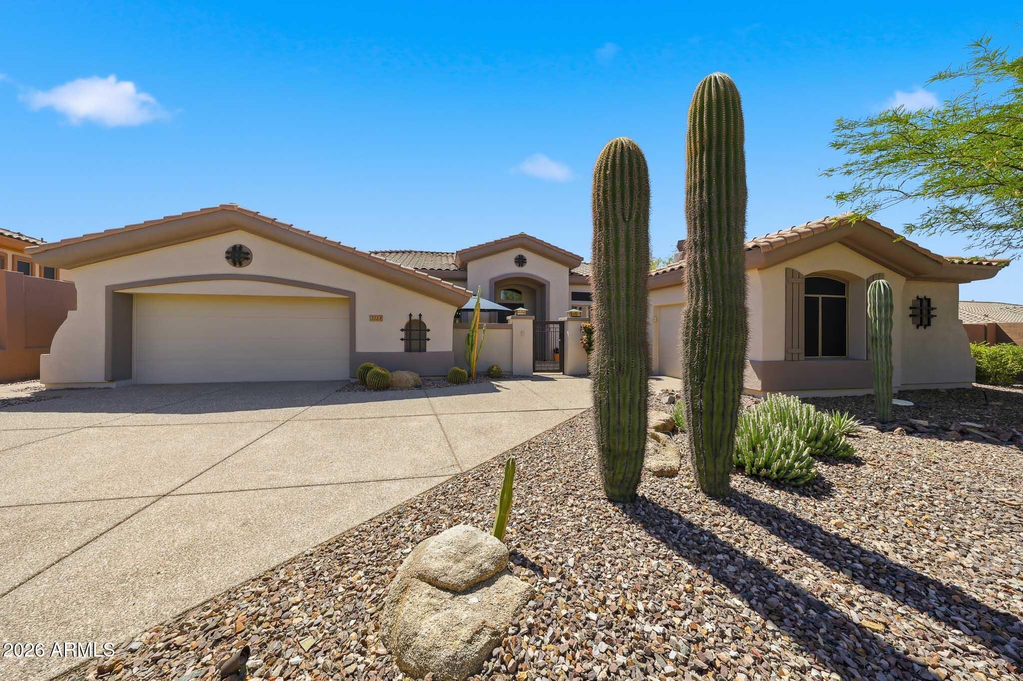 2223 W HAZELHURST Court