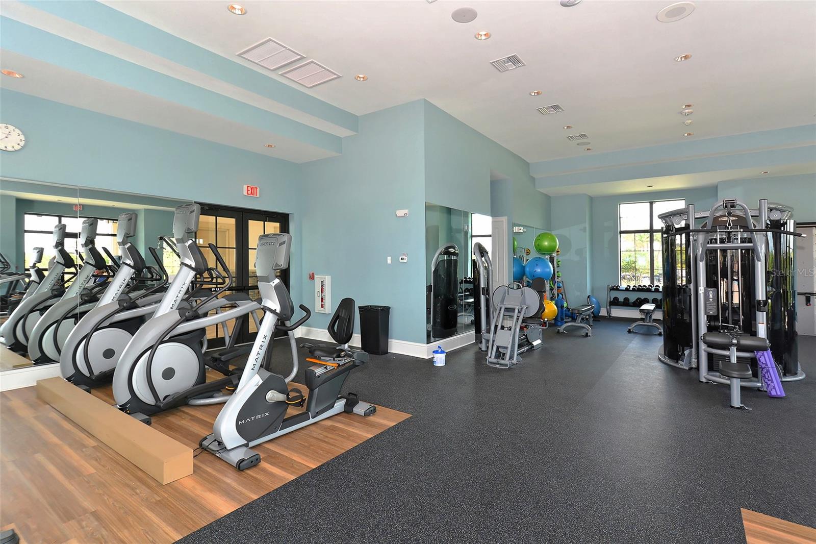 14717 LEOPARD CREEK PL