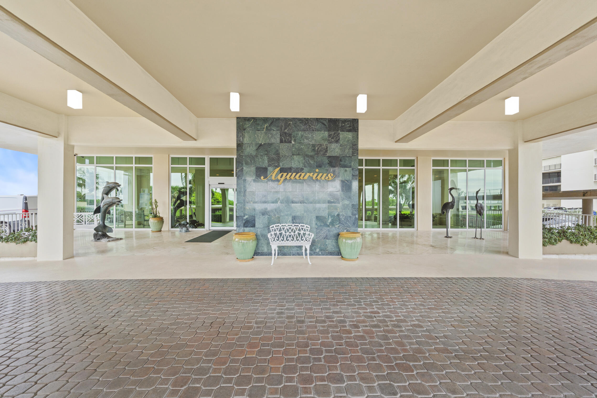 5440 N OCEAN Drive 1404