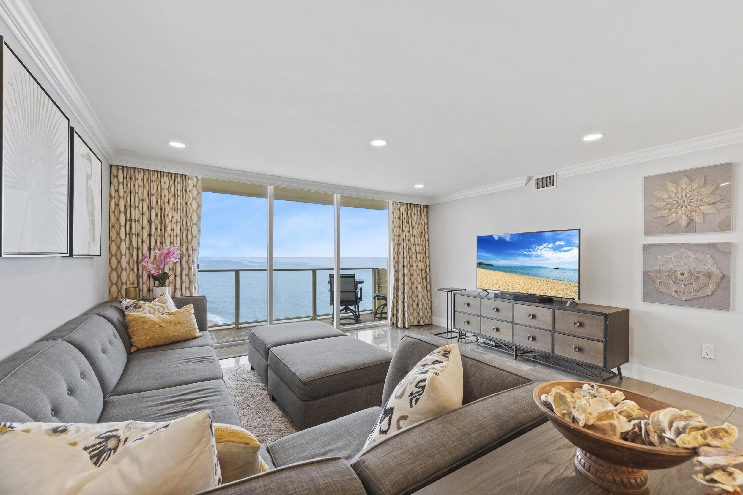 5440 N OCEAN Drive 1404