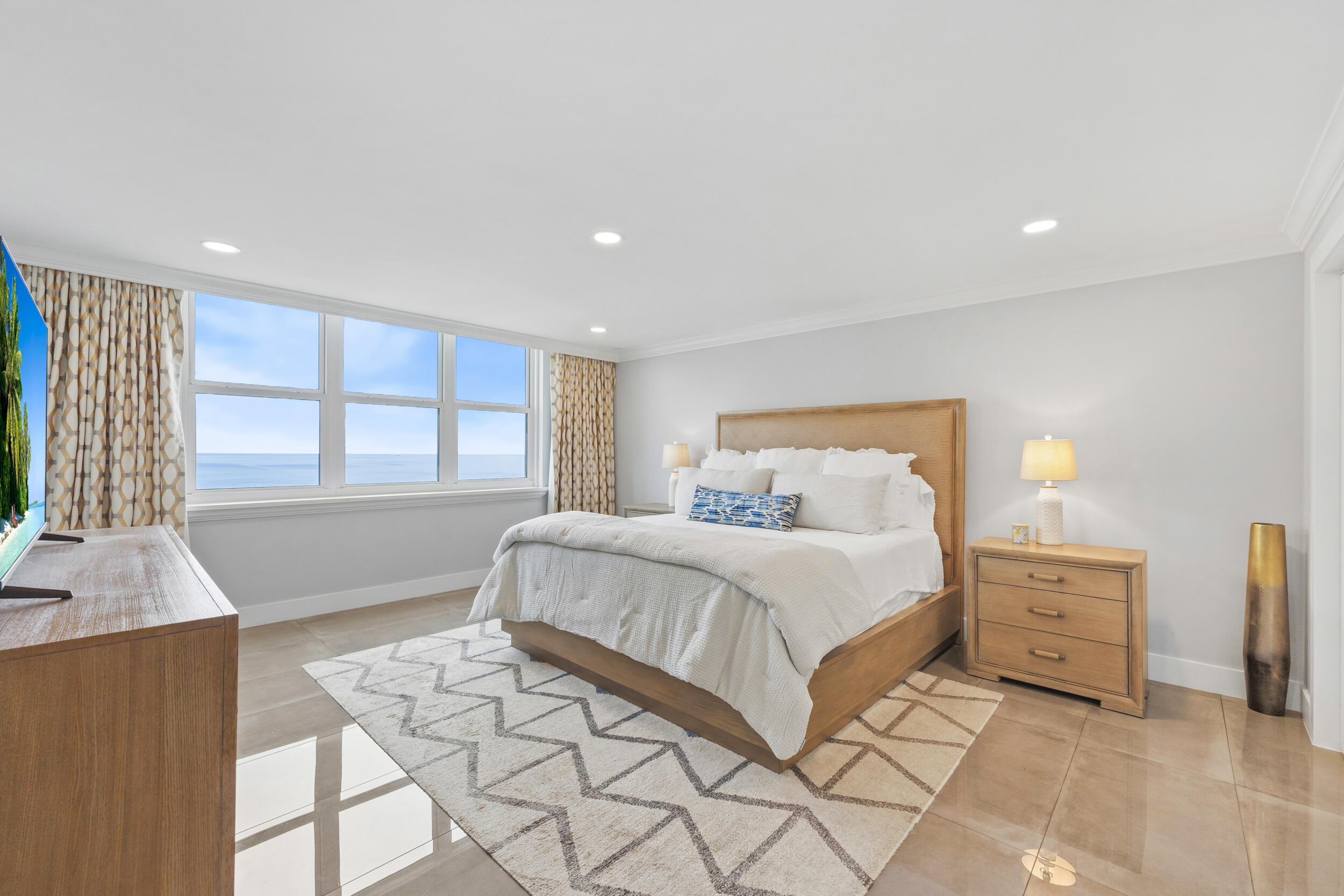 5440 N OCEAN Drive 1404