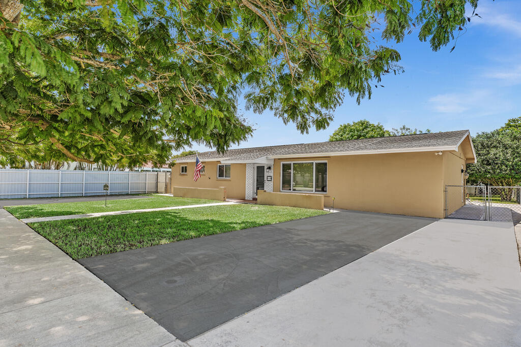2624 SW 107TH Court
