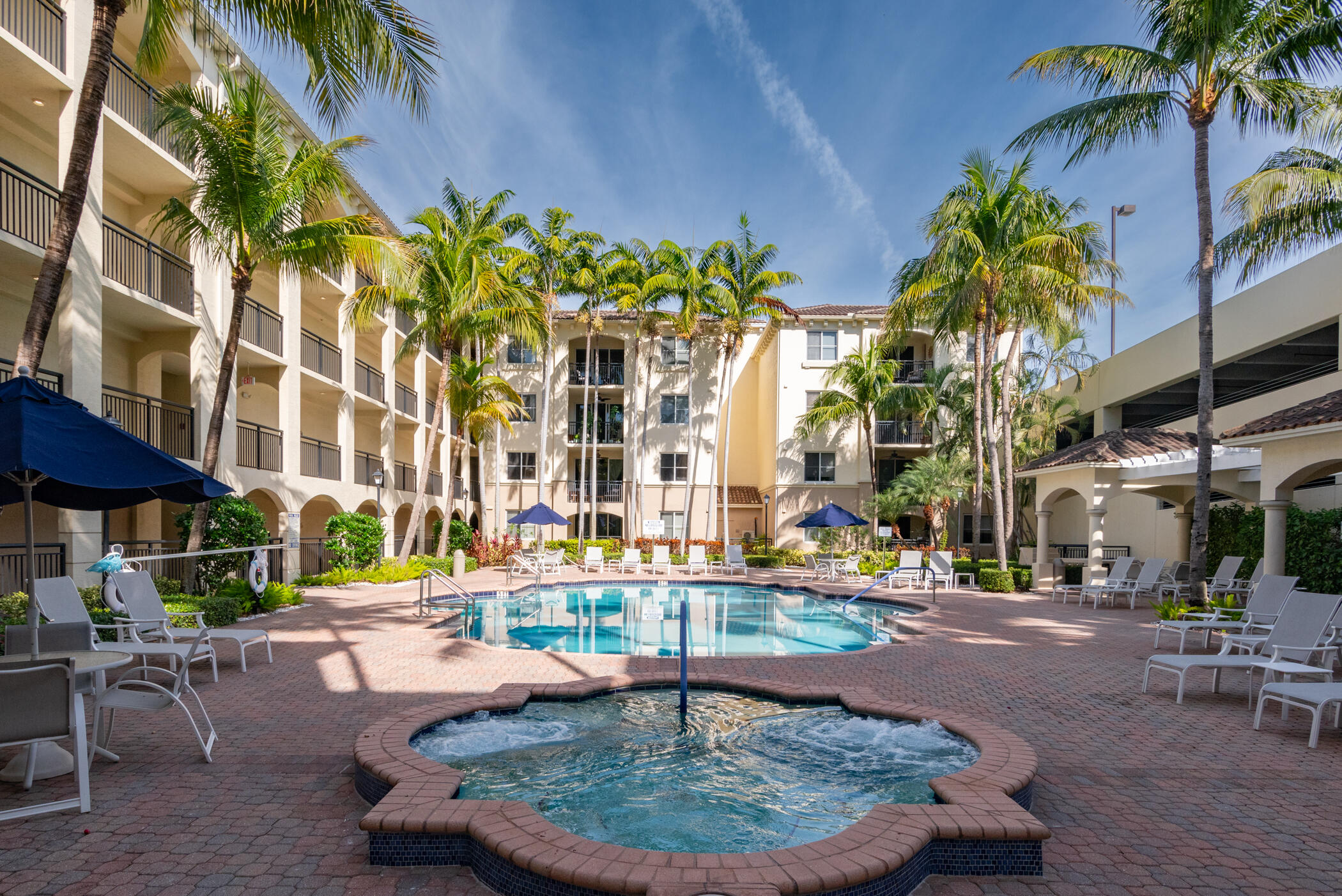 2 Renaissance Way 420