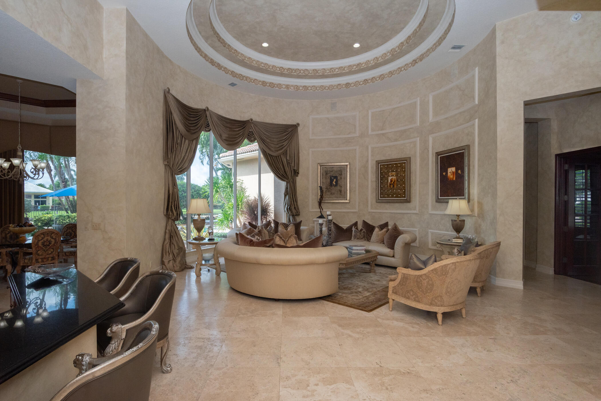 123 Grand Palm Way
