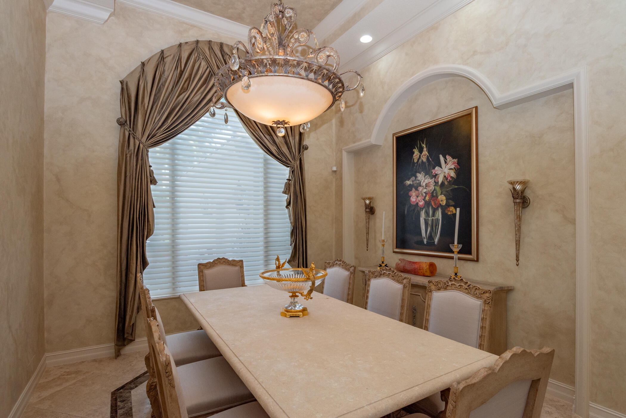 123 Grand Palm Way