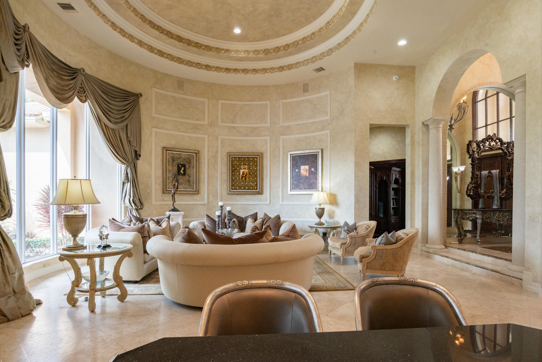 123 Grand Palm Way