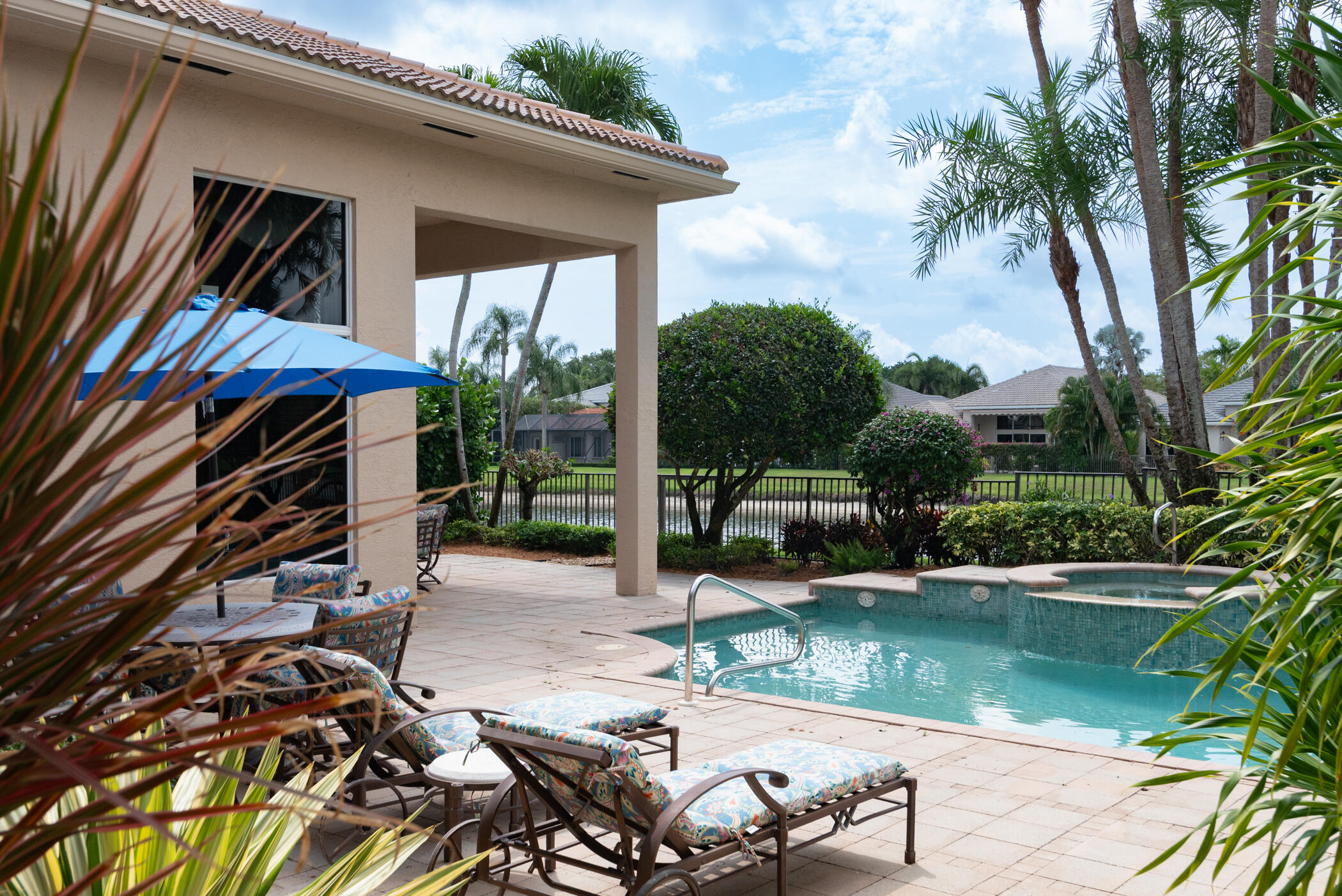 123 Grand Palm Way