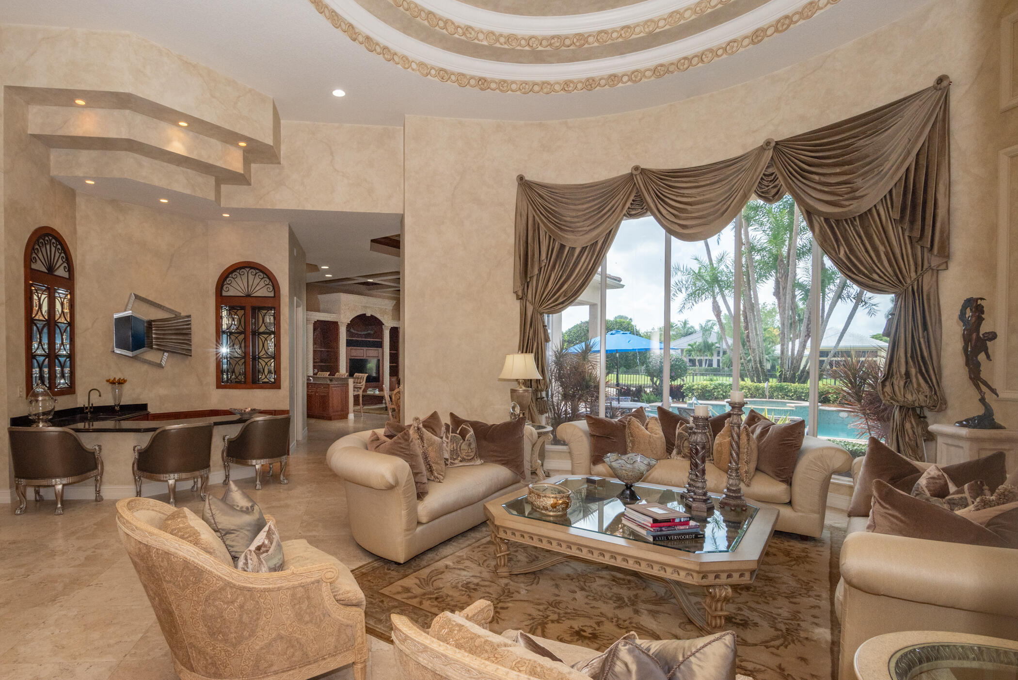 123 Grand Palm Way