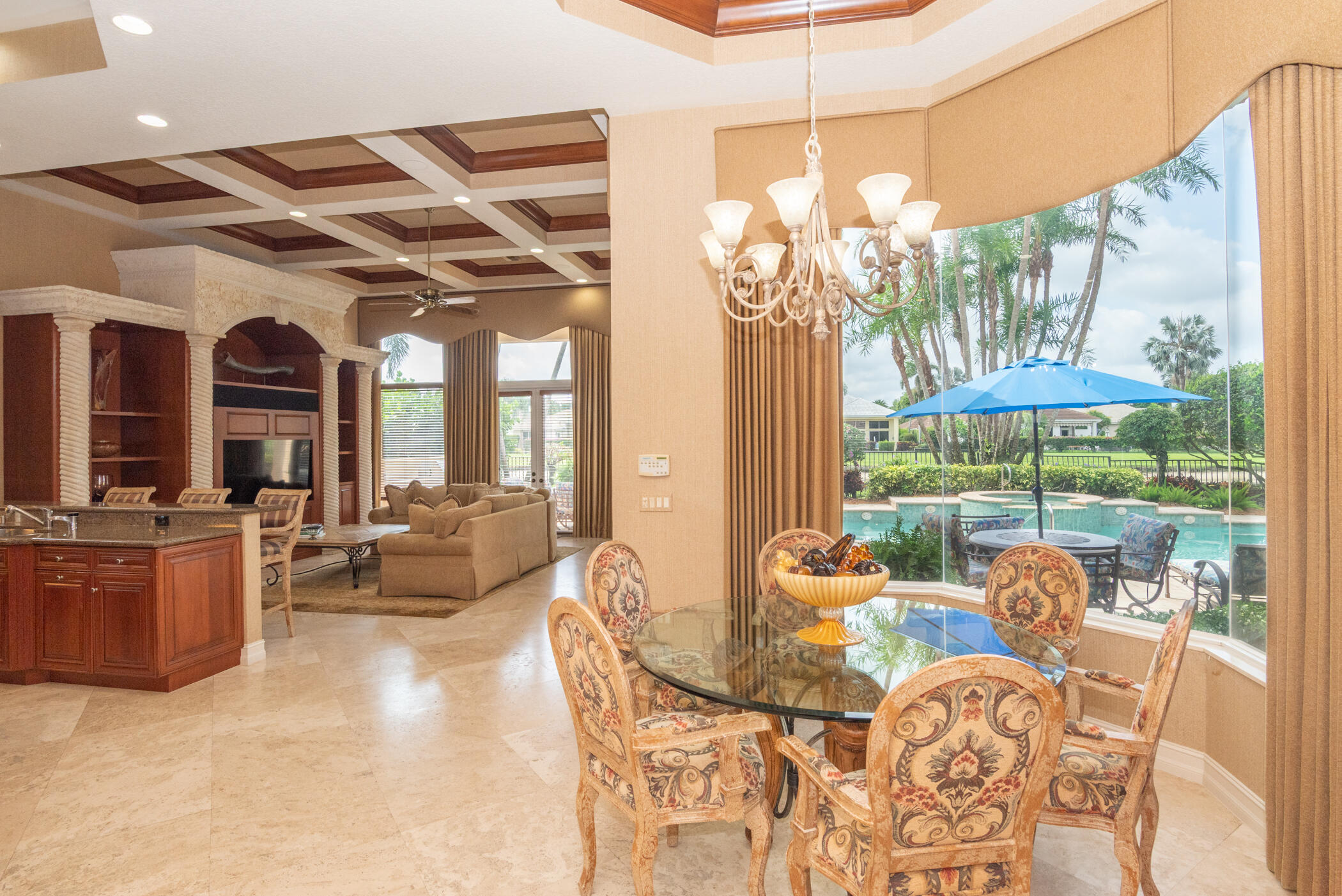 123 Grand Palm Way