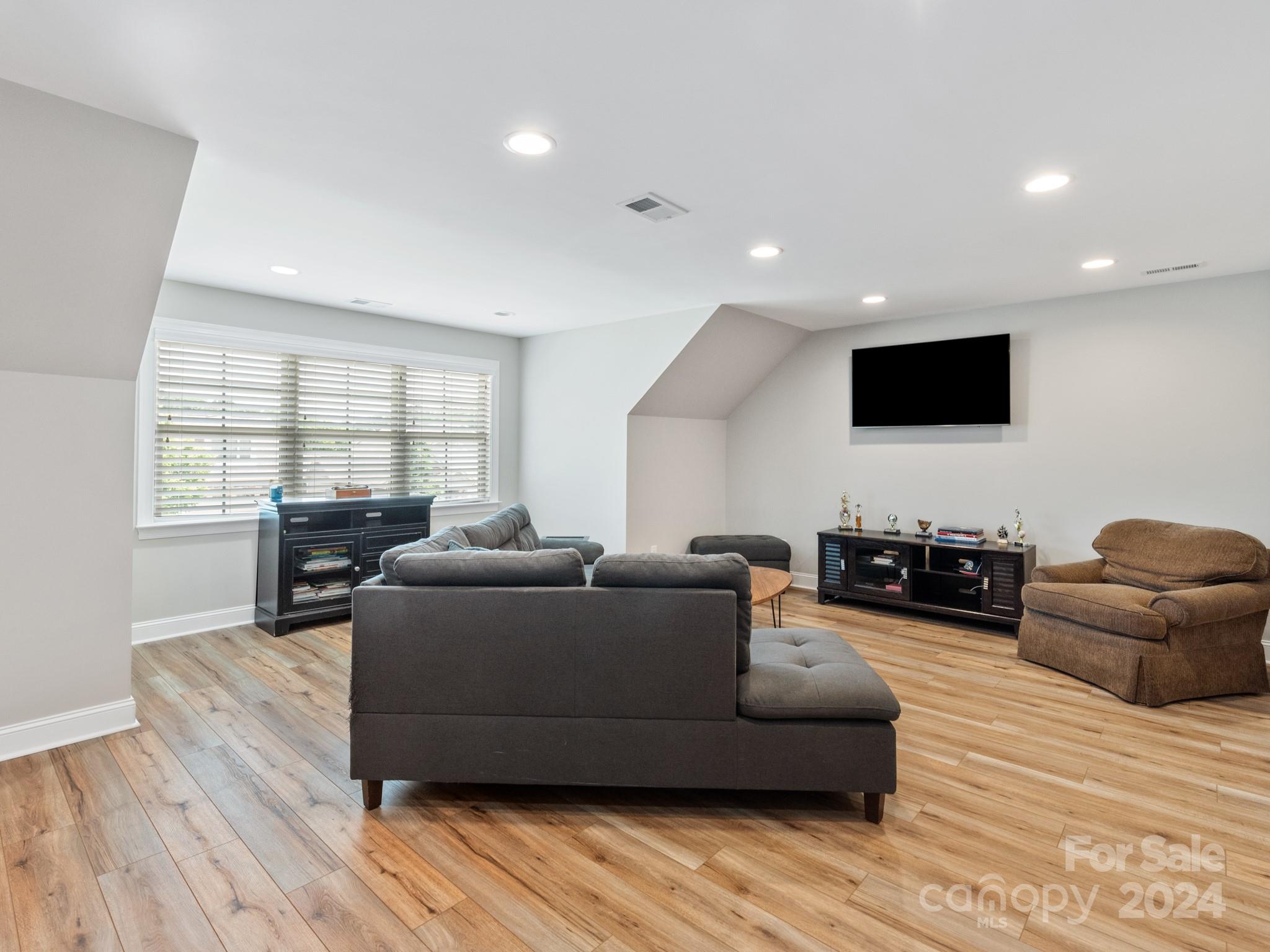 1243 Restoration Drive