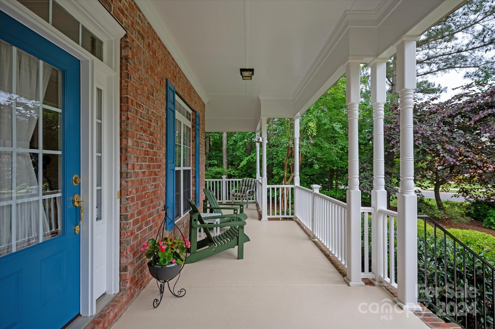 1025 Easthampton Lane