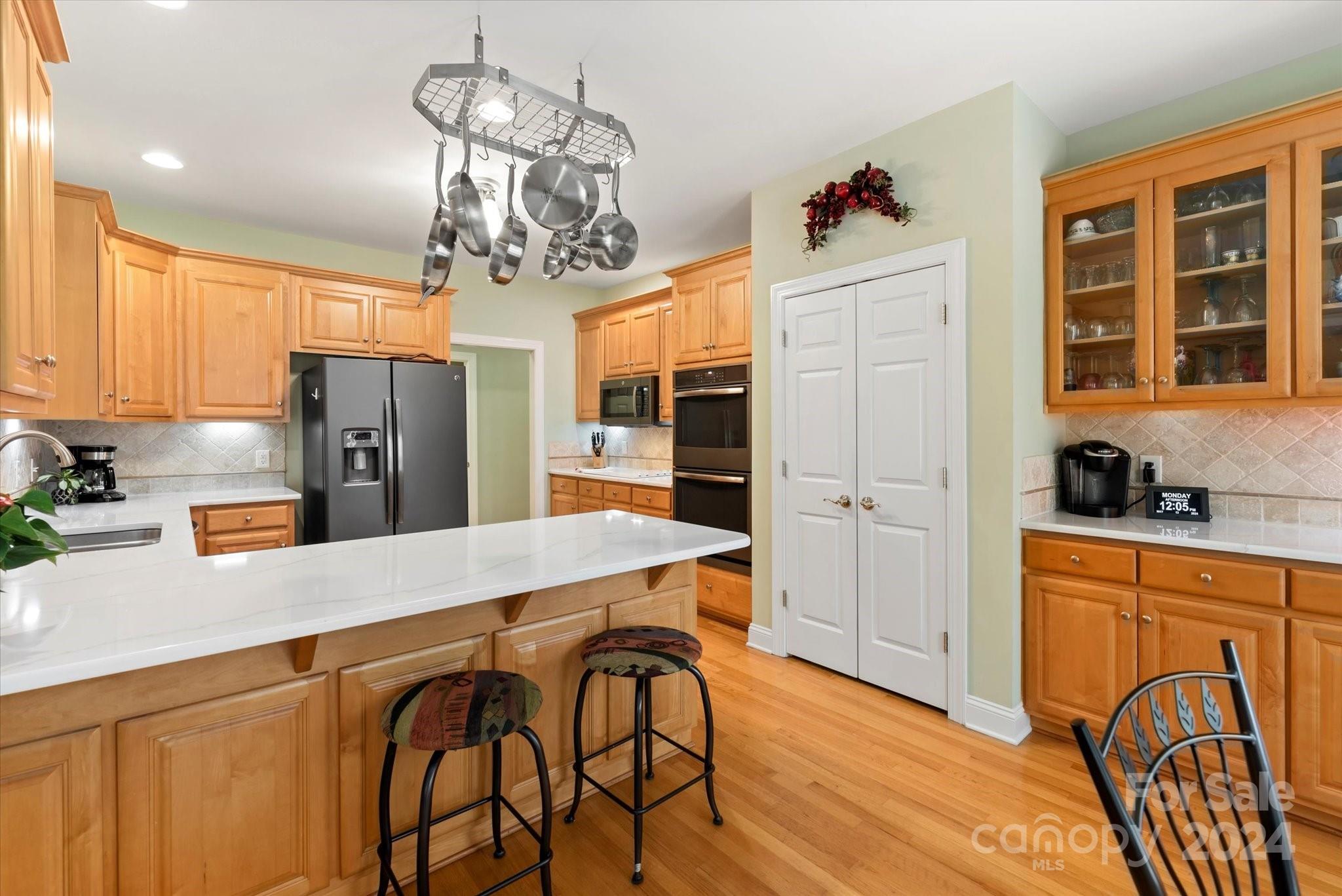 1025 Easthampton Lane
