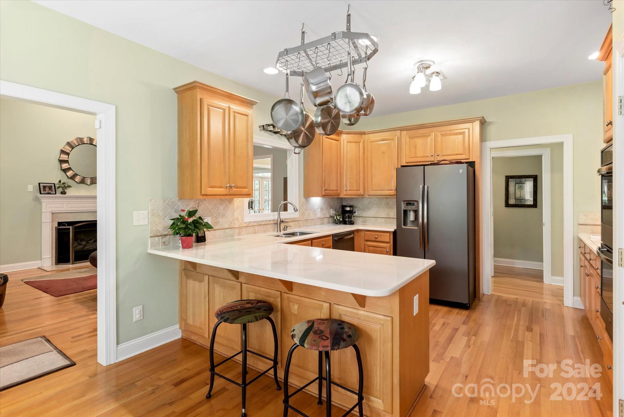 1025 Easthampton Lane