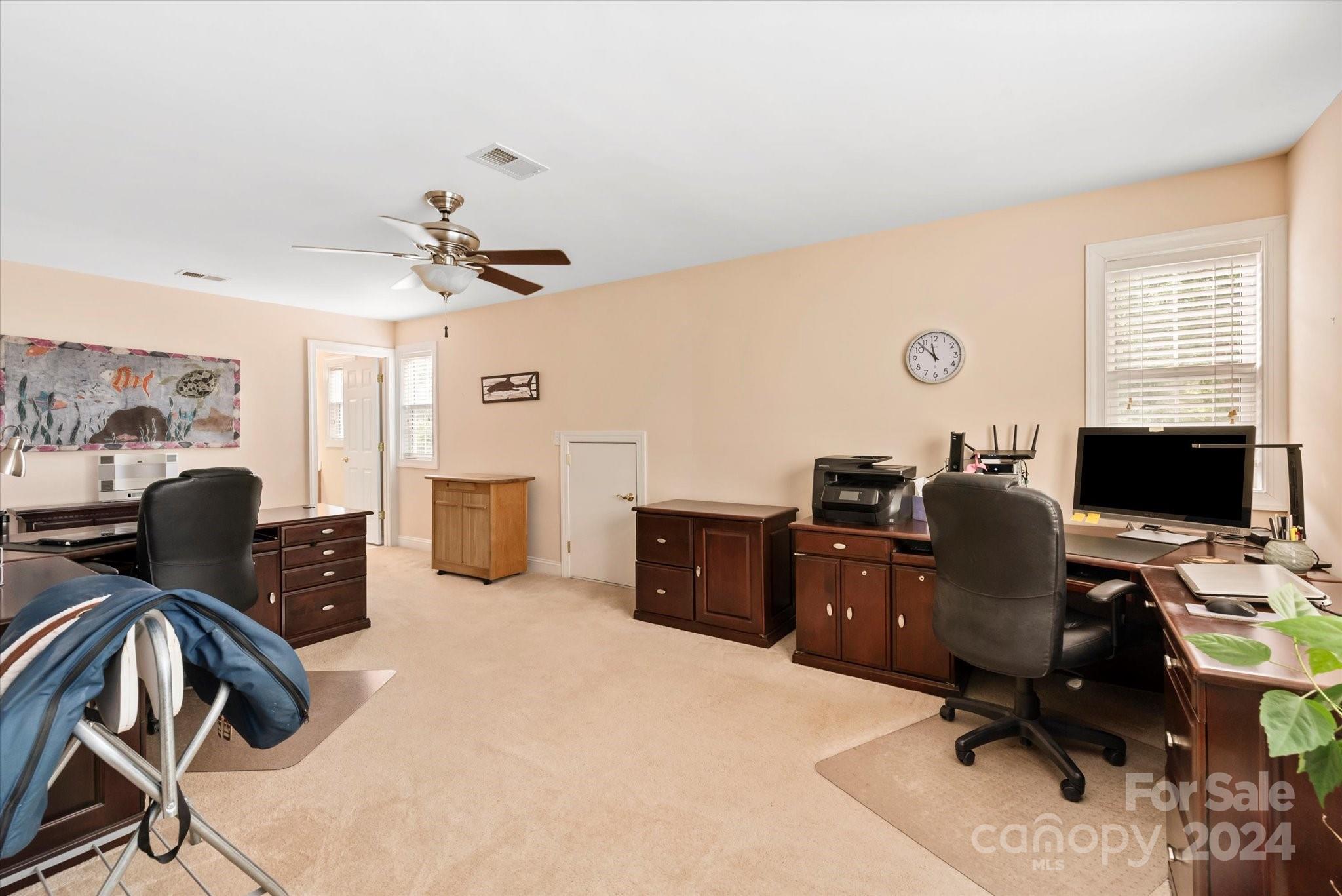 1025 Easthampton Lane