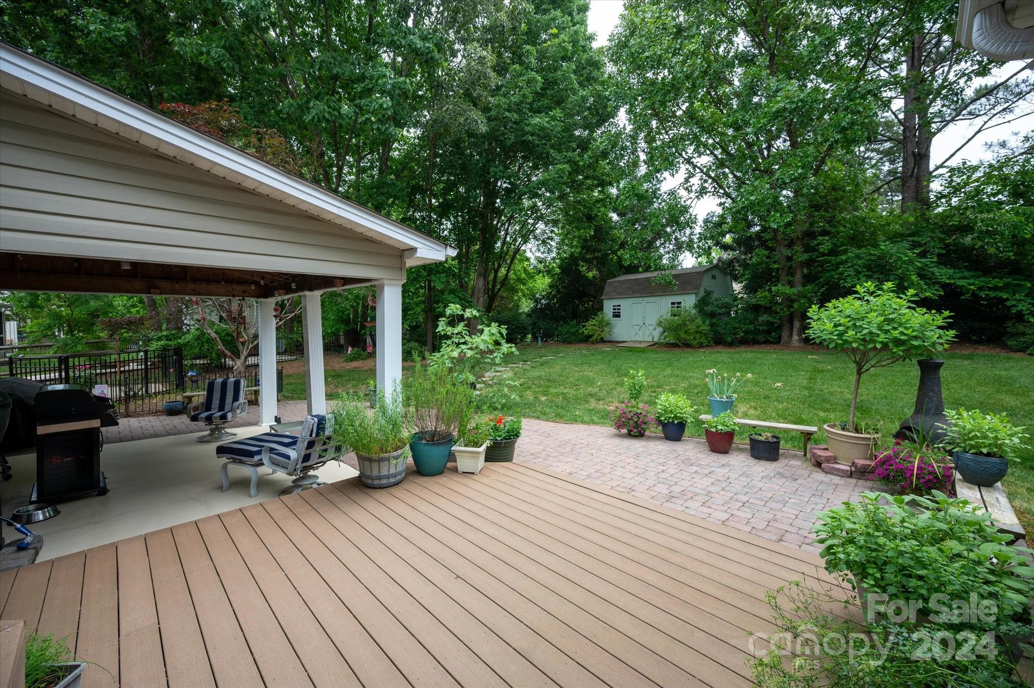 1025 Easthampton Lane