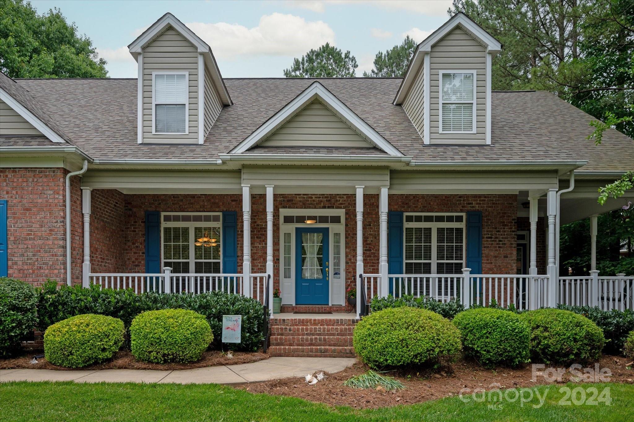 1025 Easthampton Lane
