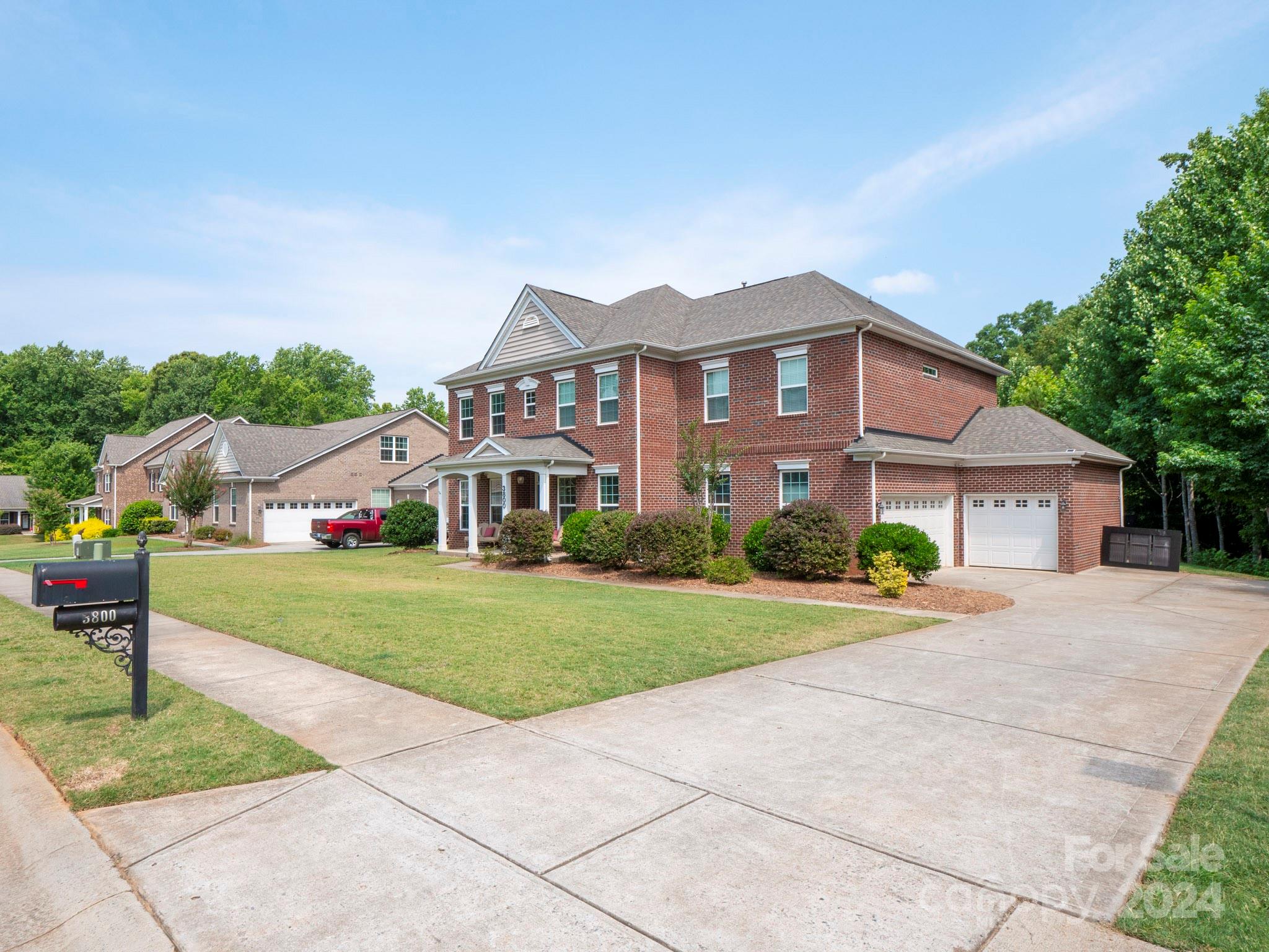 3800 Bronte Lane