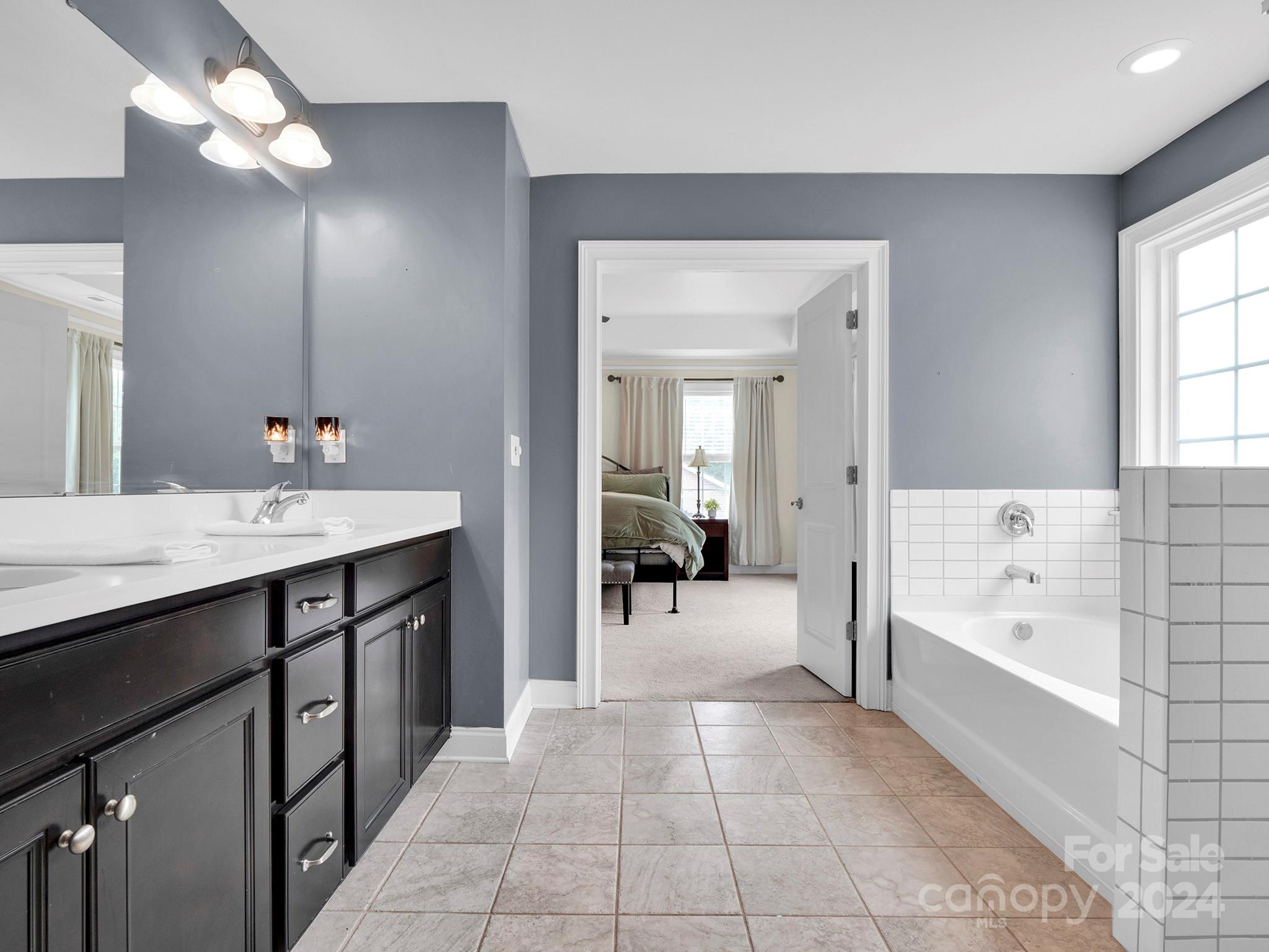 3800 Bronte Lane