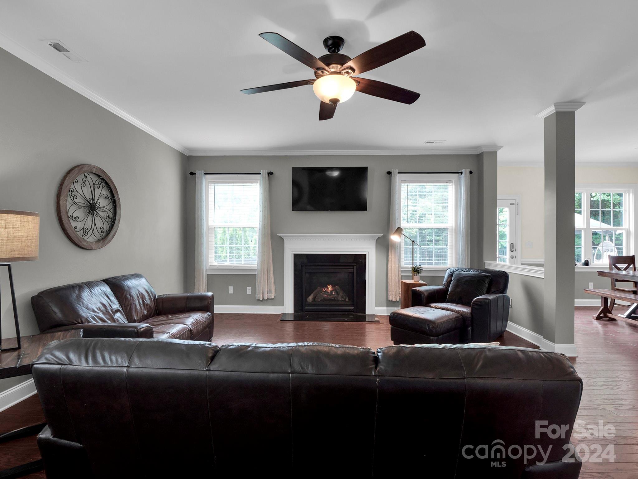 3800 Bronte Lane