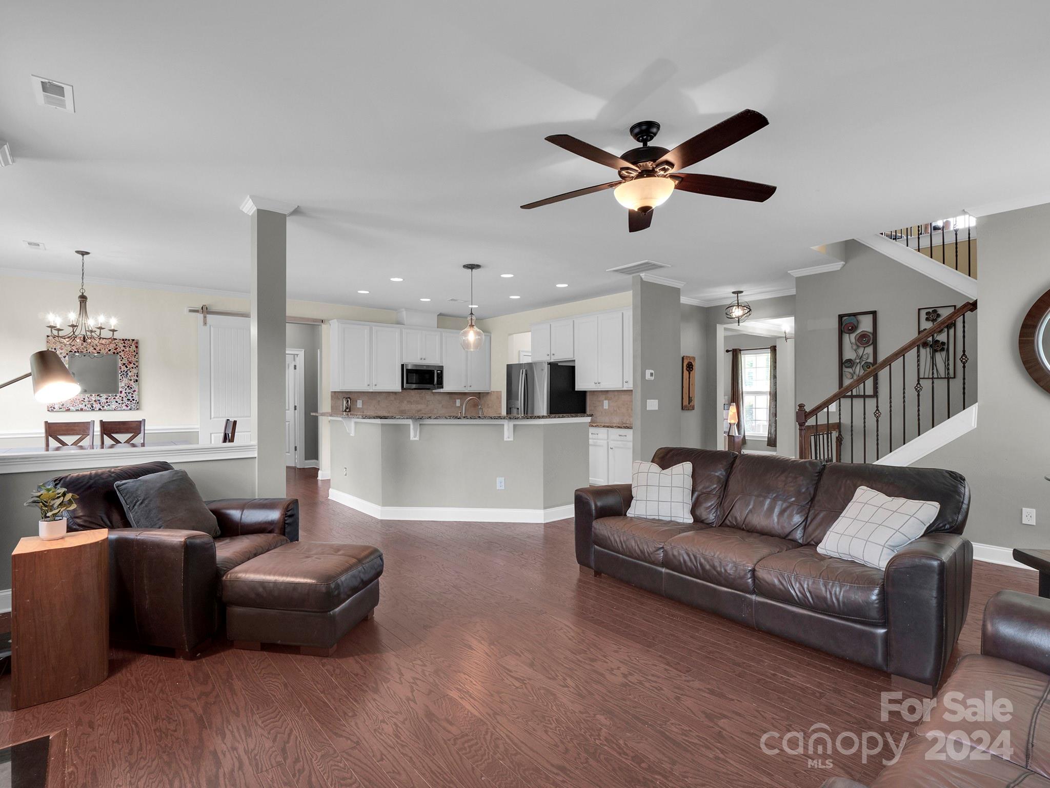 3800 Bronte Lane