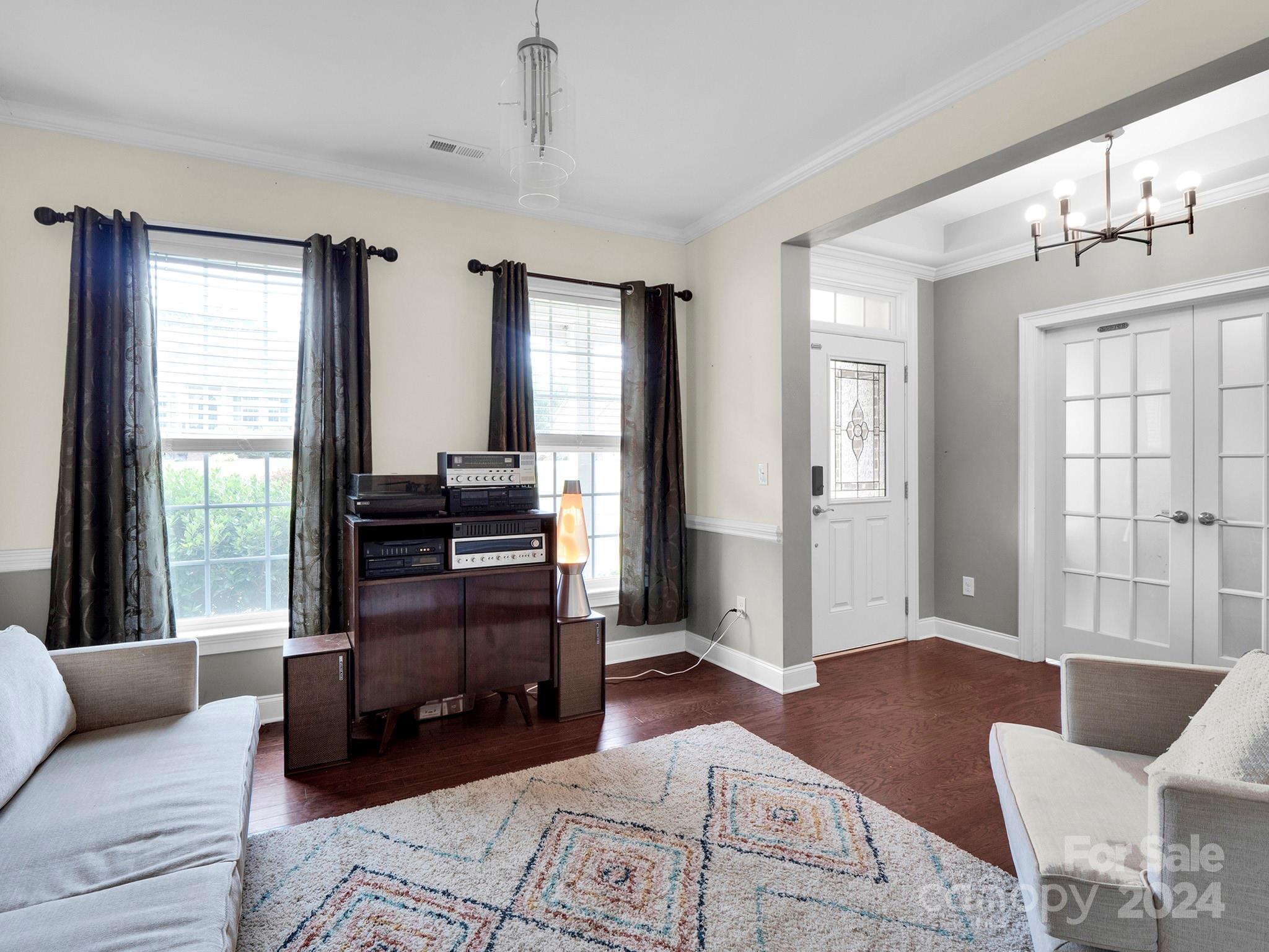 3800 Bronte Lane