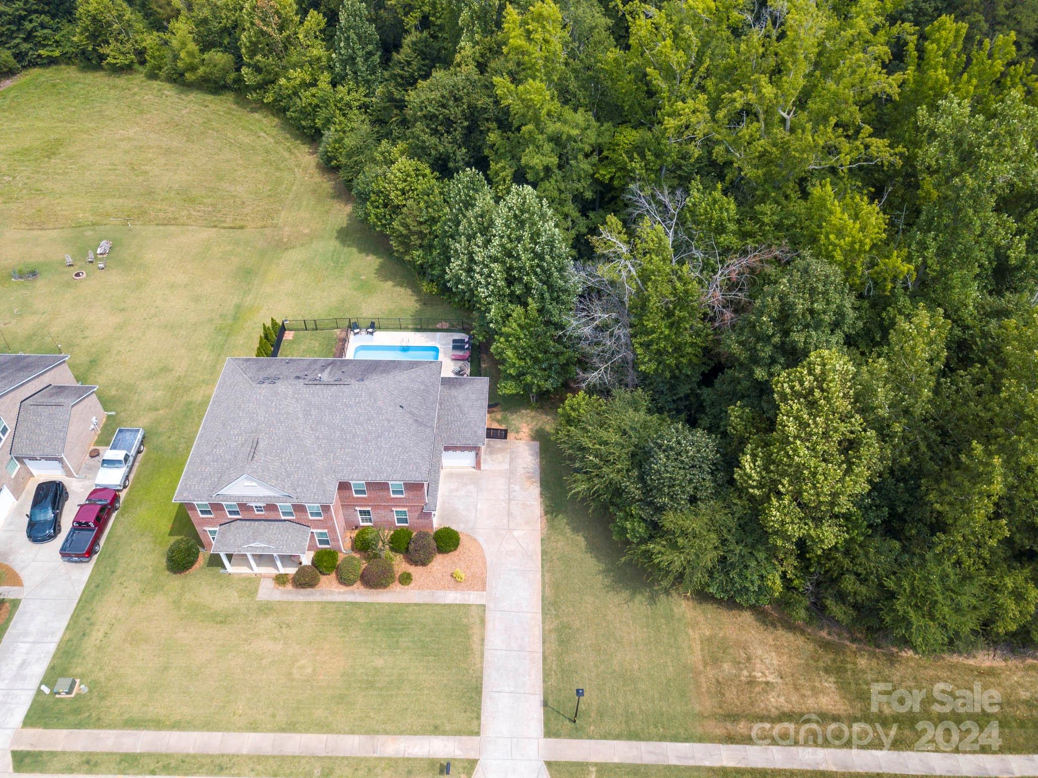 3800 Bronte Lane