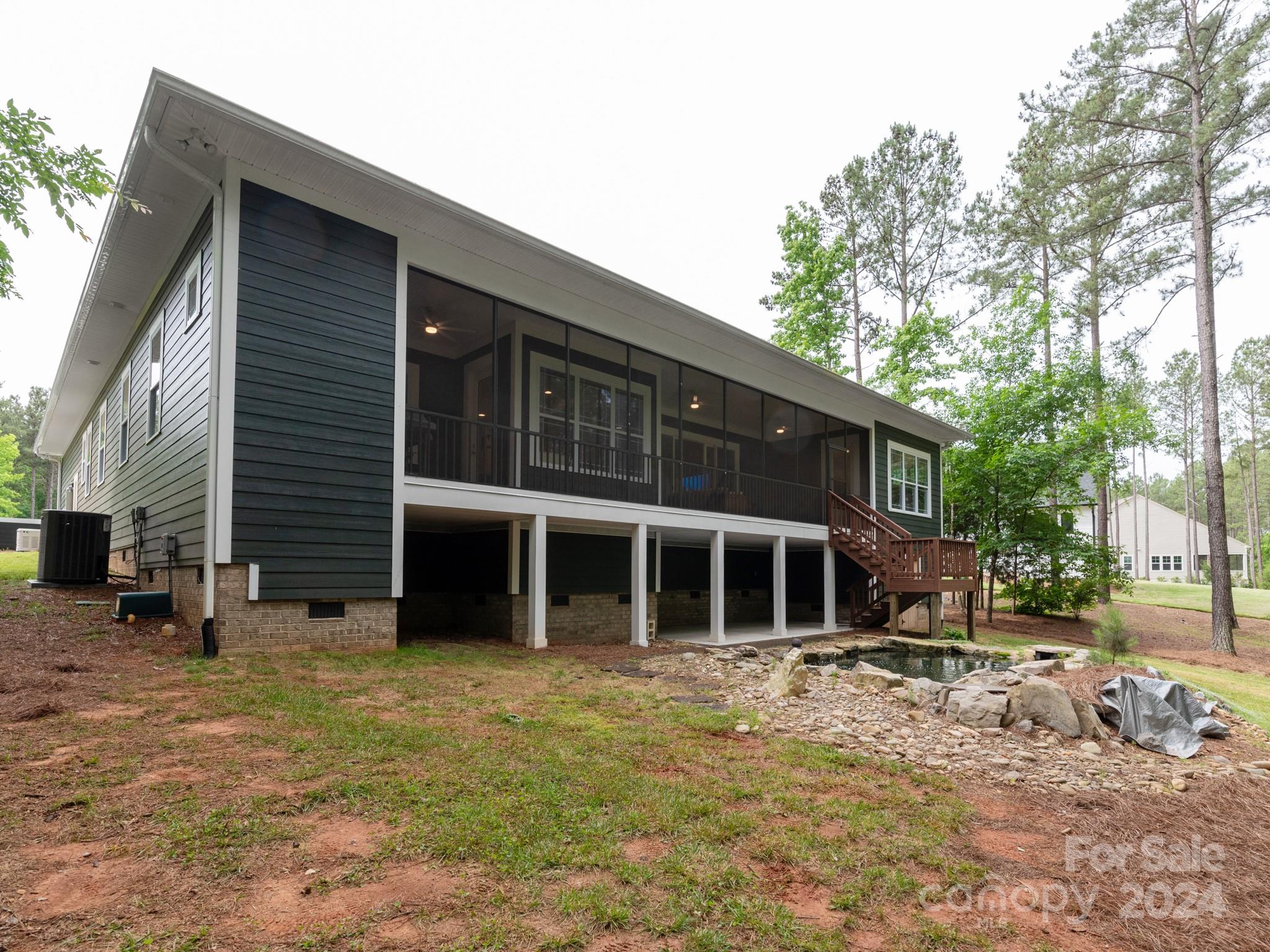 6062 Chimney Bluff Road