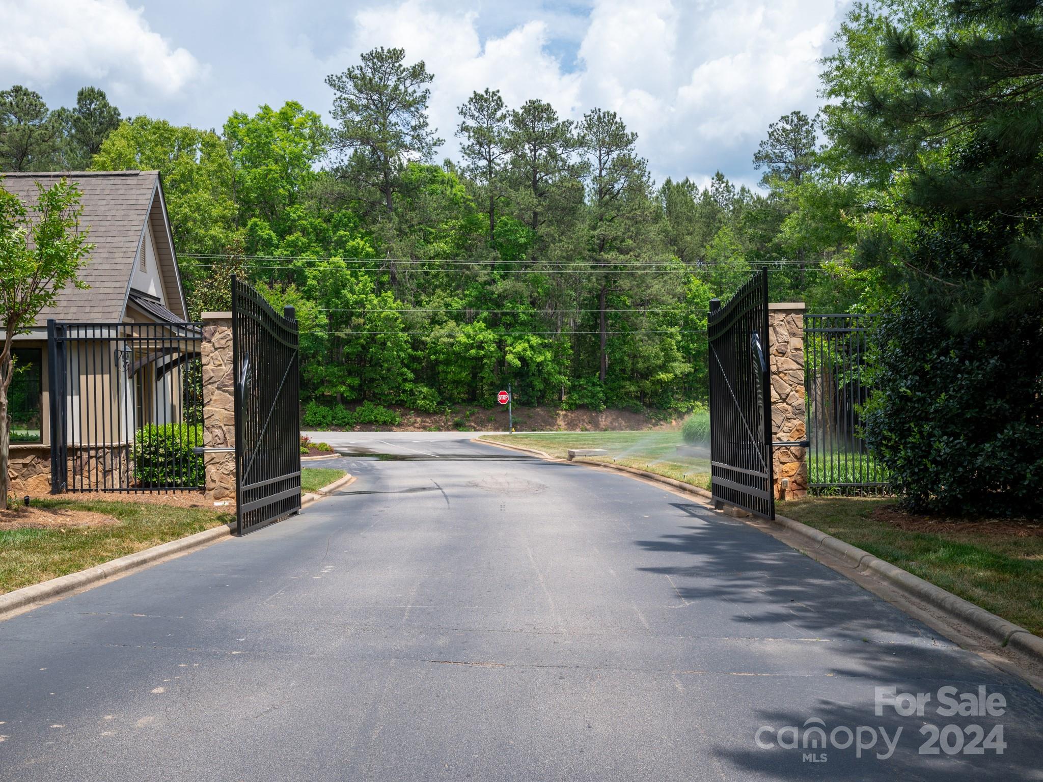6062 Chimney Bluff Road